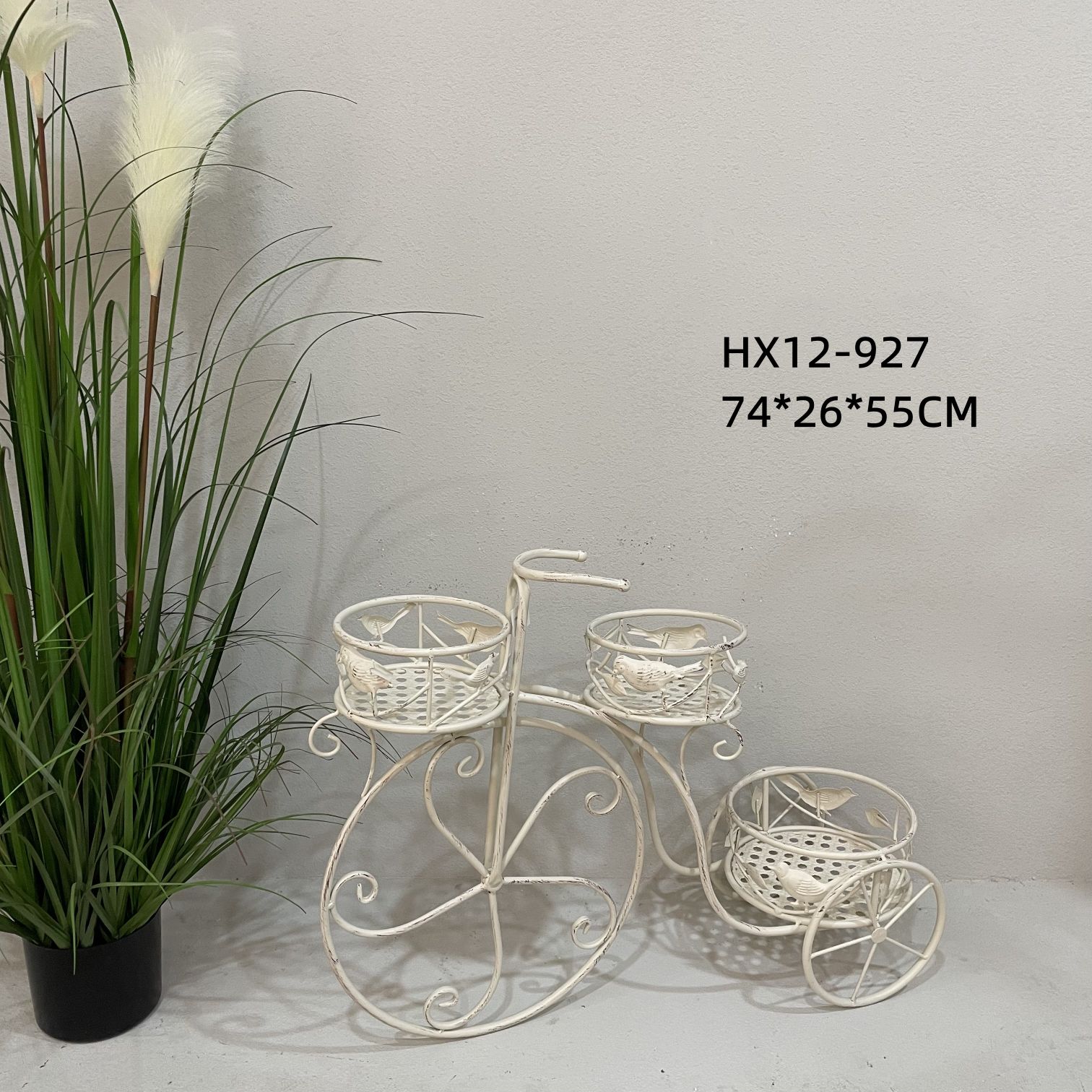 Garden ironwork flower stand, retro and aged flower basket, tricycle succulent flower pot stand, multi-layer floor-standing garden pothos plant stand details Picture