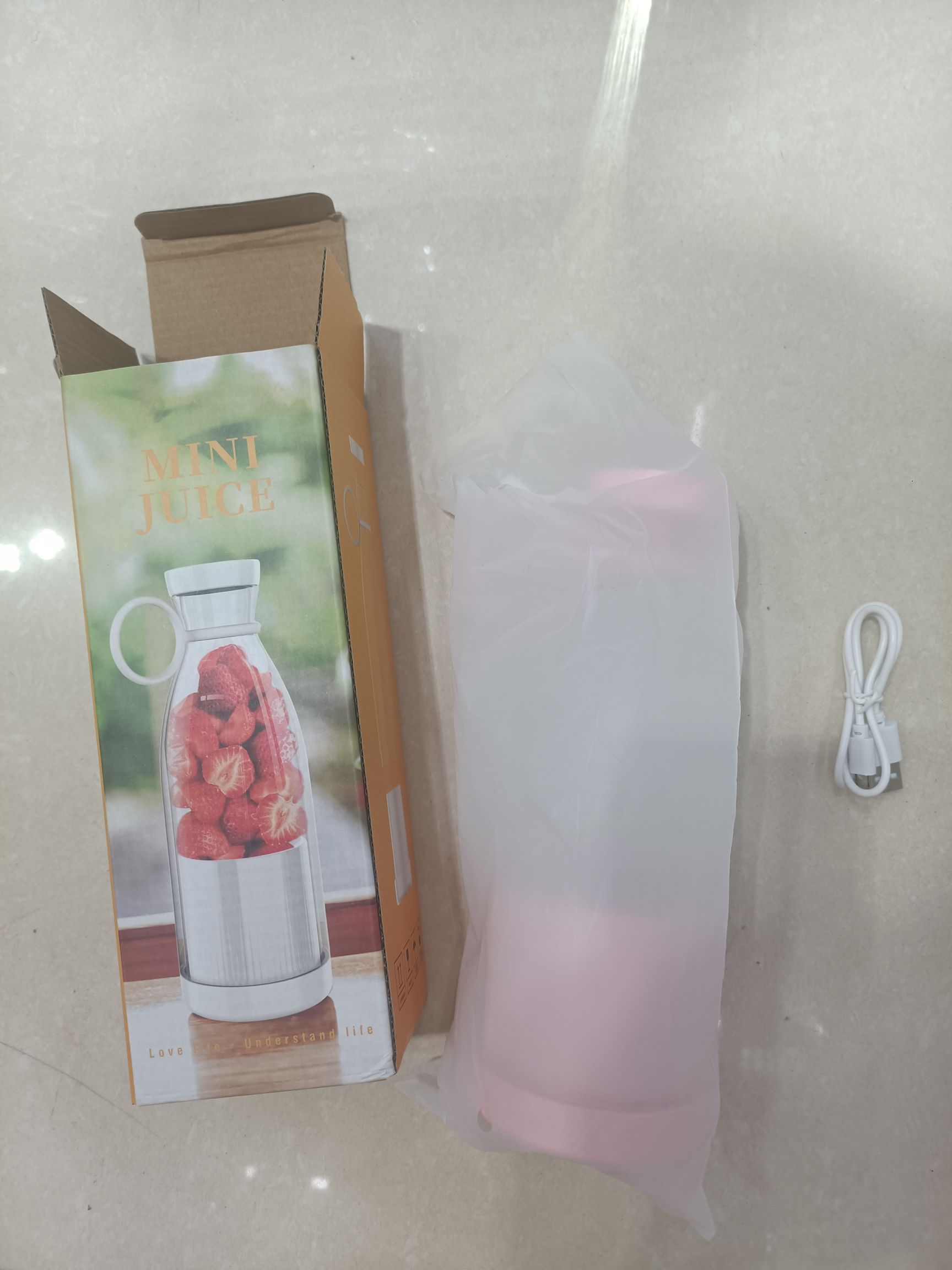 Household portable electric juicer cup, large-capacity wireless portable USB juicer, factory direct sales detail image 11