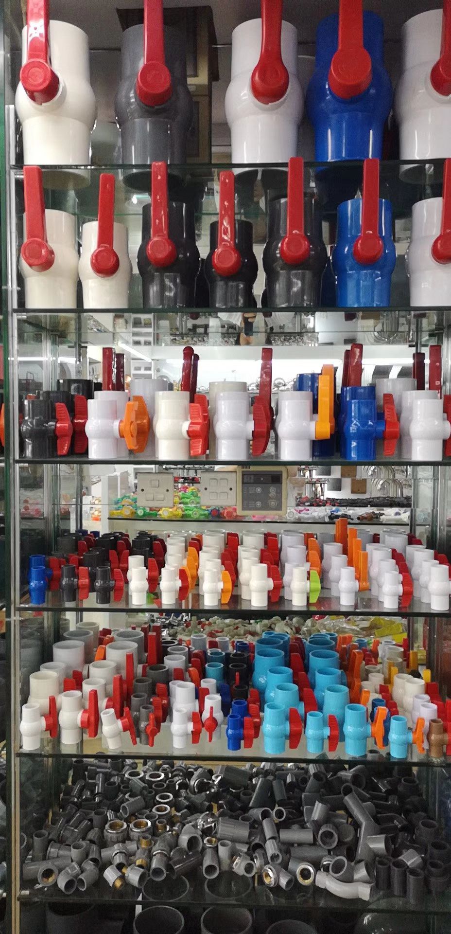 Customized pvc ball valve with threaded socket details Picture