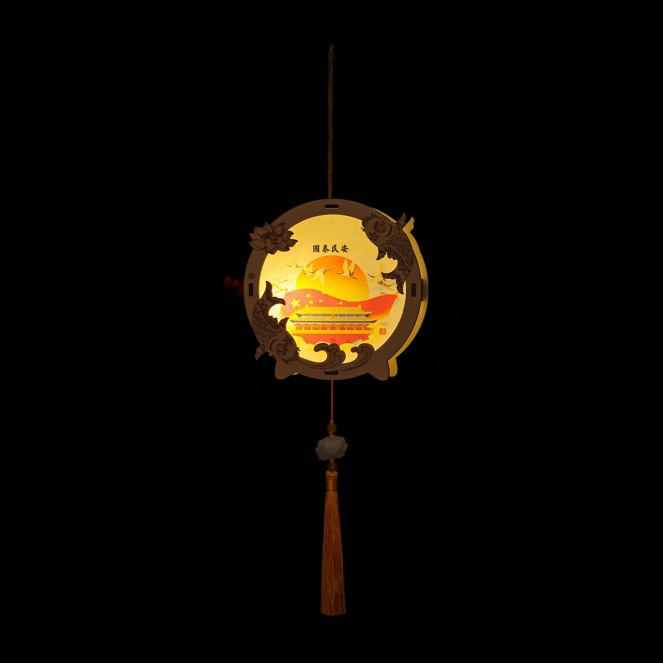 Flower lanterns, Mid-Autumn Festival wooden hand-painted graffiti lanterns, kindergarten hand-made lanterns Application Scenario