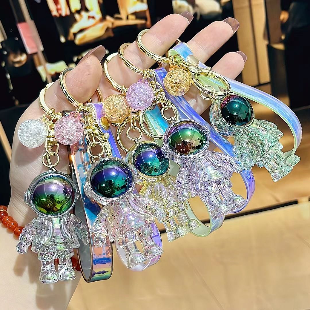 新款炫彩太空人钥匙扣创意礼品透明航天员钥匙圈航天员挂件批发柏烨工艺品