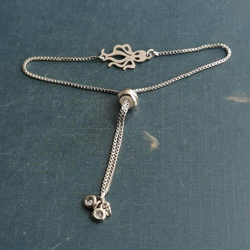 New streetwear trendsetter octopus copper bracelet, titanium steel pendant, retro fashion expert pendant, diy accessory details Picture