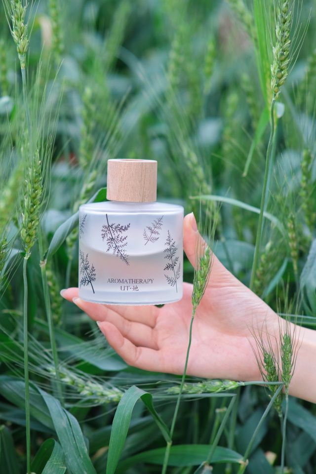 Ut She Uta Authentic White Tea Flower Aromatherapy undefined