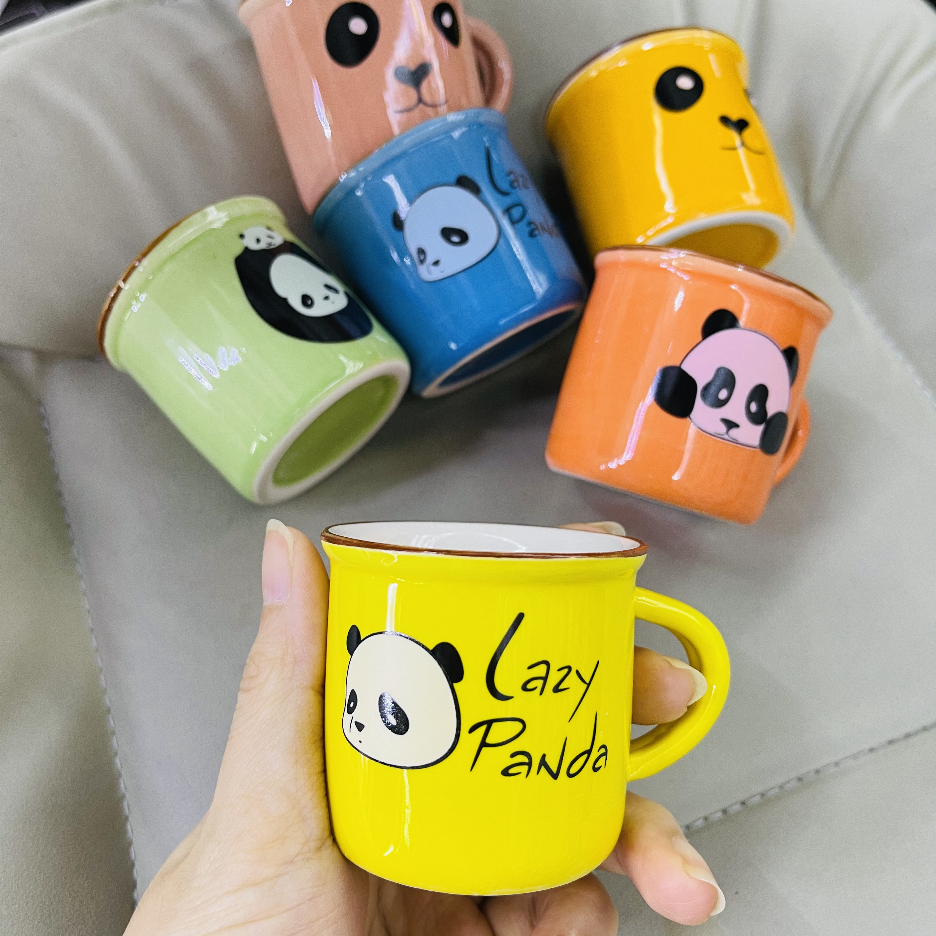 Exquisite ceramic cups, mugs, water cups, children's water cups details Picture