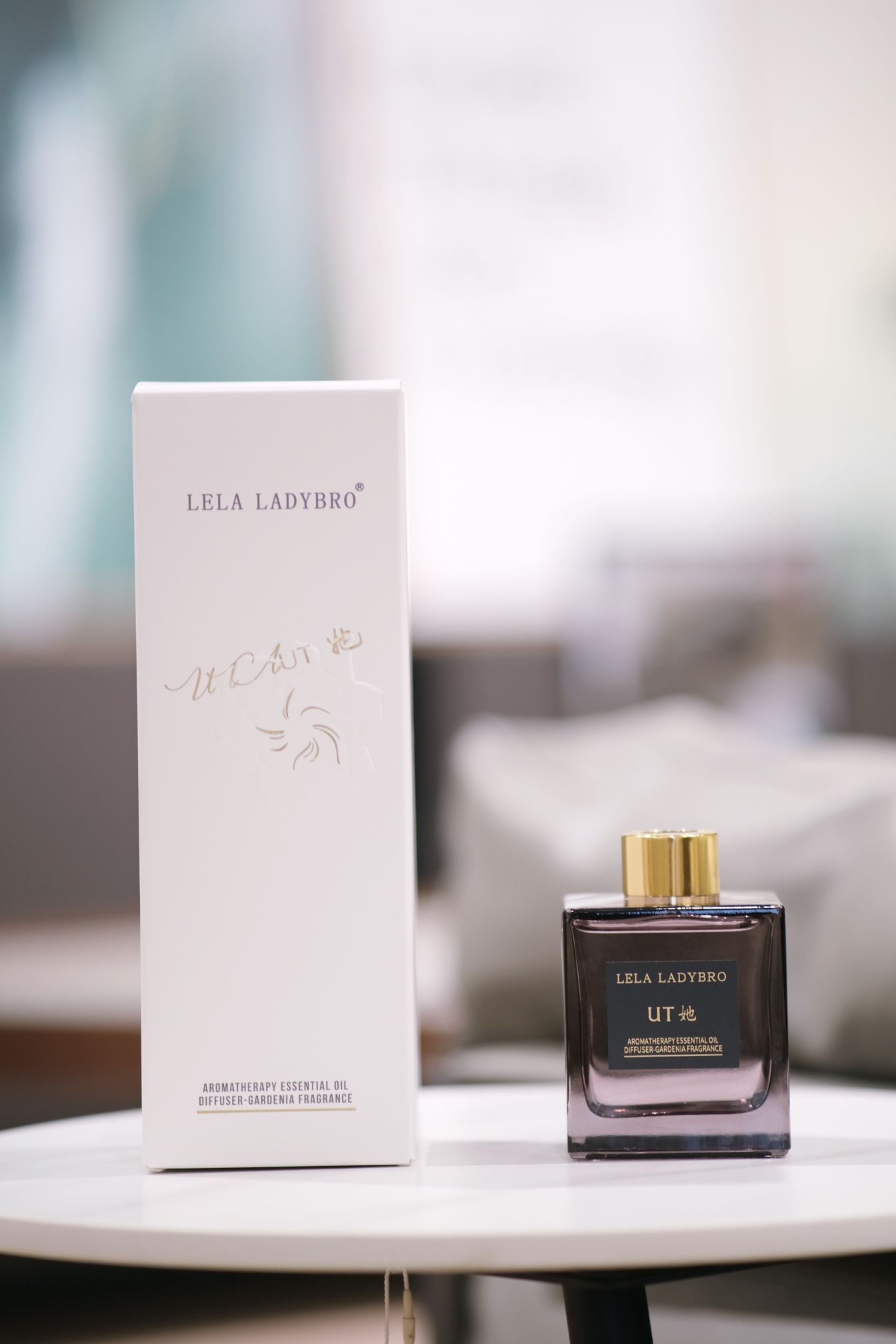Ut Her Gardenia Fragrance! Genuine Guarantee! Large Private Chat! undefined