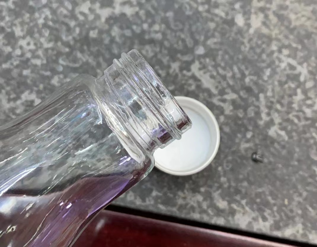 玻璃瓶实物图