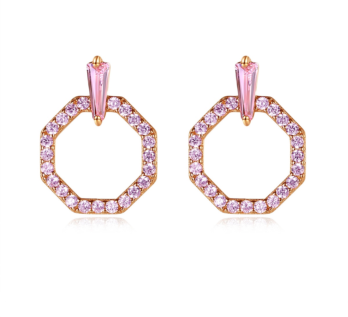 The Korean version of the "Little Chanel S925" earrings, with silver ear rings and pink zirconium stud earrings, is an elegant and fashionable wedding dress accessory