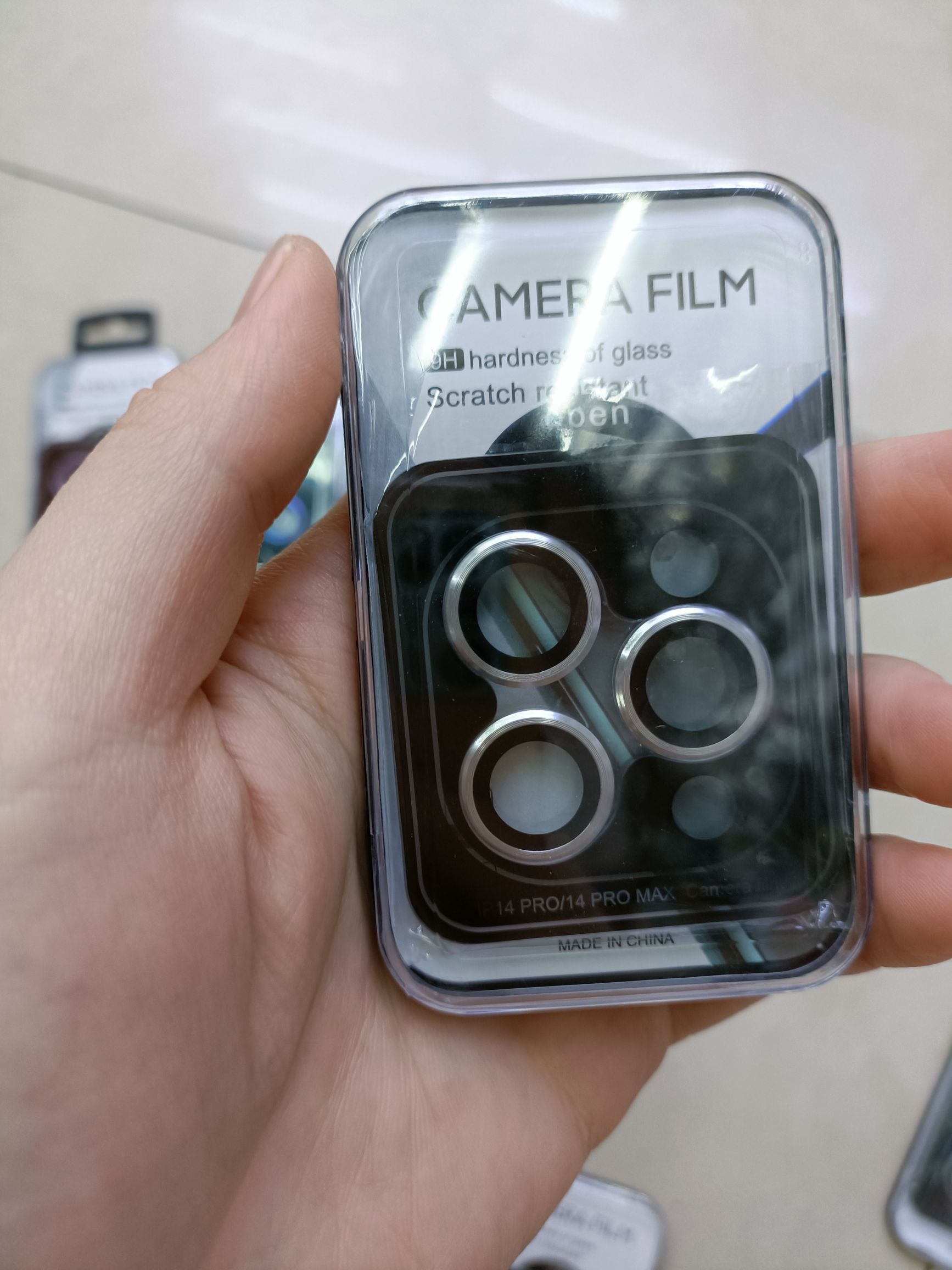 The CD-patterned lens film precisely positions the two-hole and three-hole positions Application Scenario