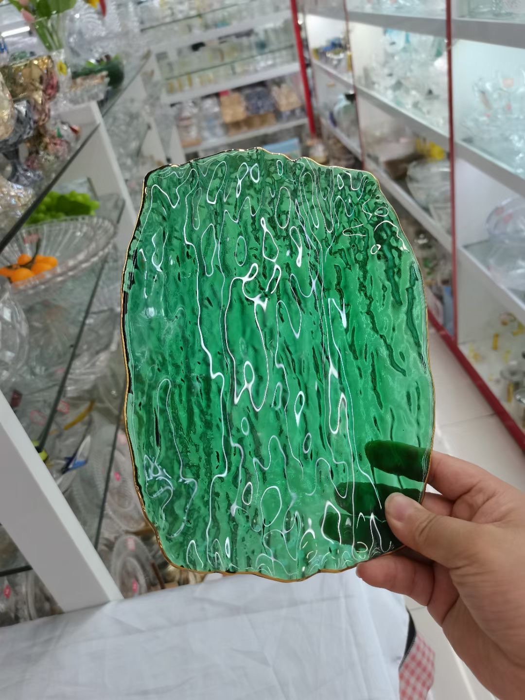 绿色锤纹描金果碟