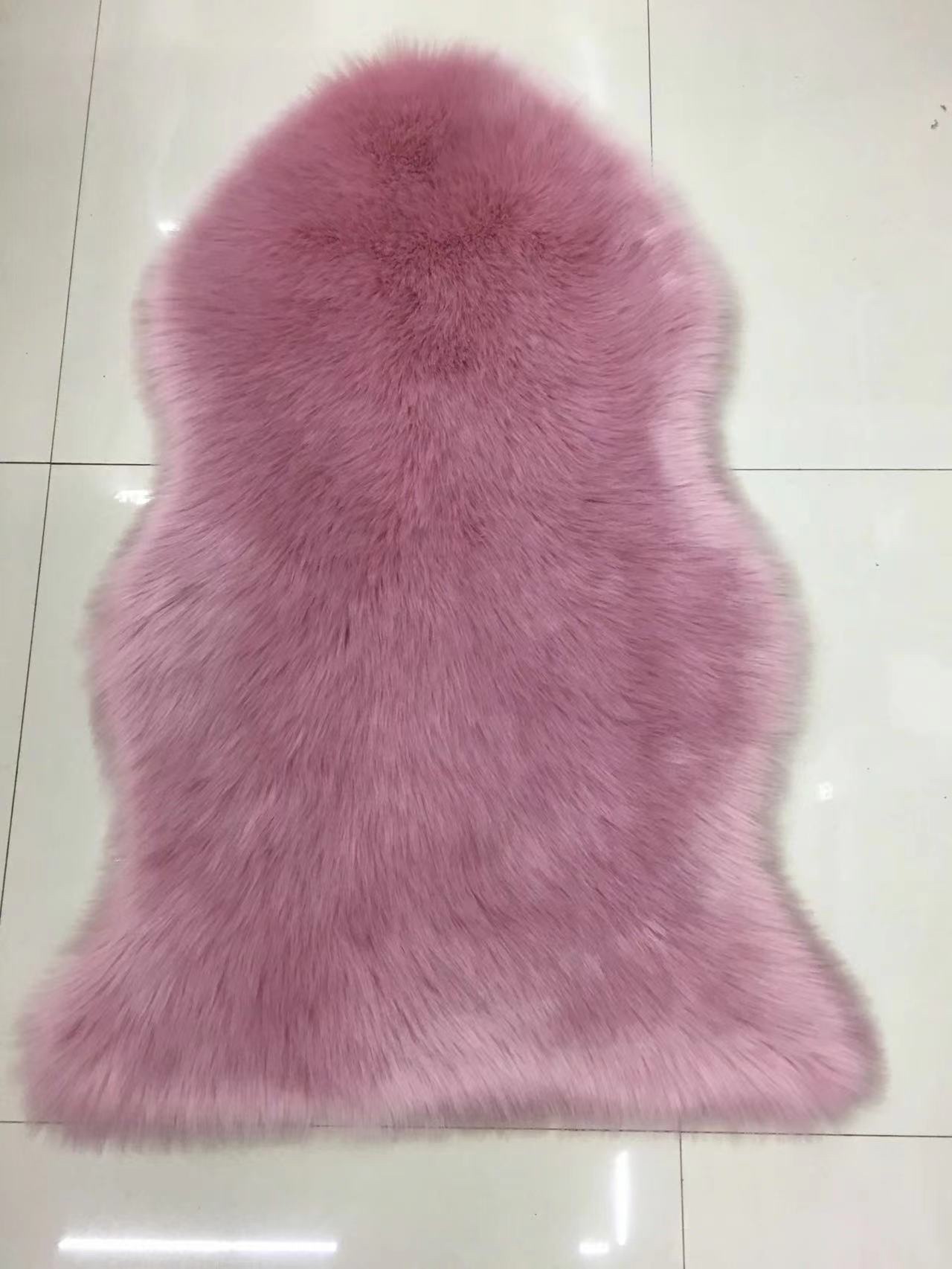 家用地垫/毛绒毯垫/地毯毛绒垫白底实物图