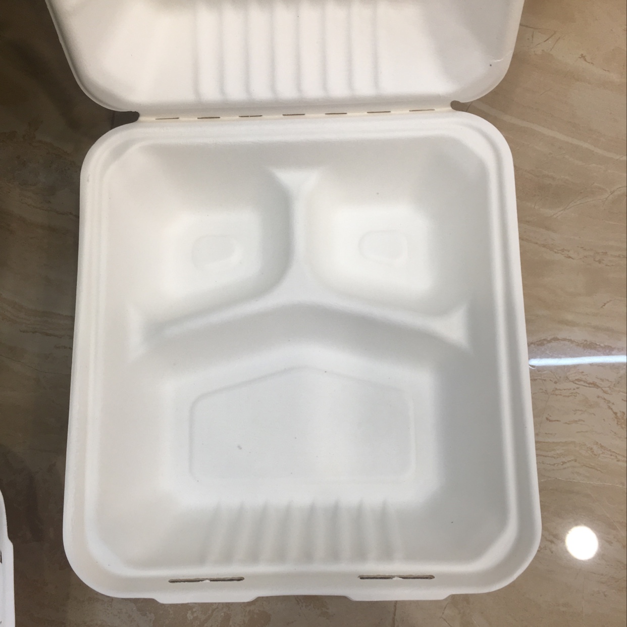 纸碗/一次性稻壳碗/派队纸质盘子/彩色塑料餐盘/塑料ps餐盘10寸细节图