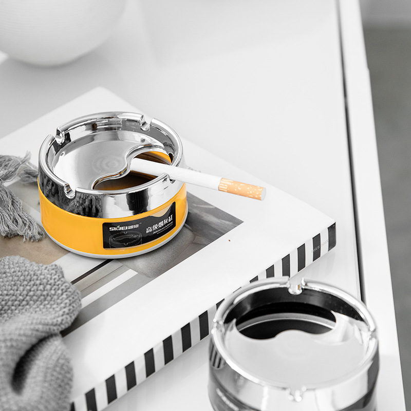 家用烟灰缸实物图