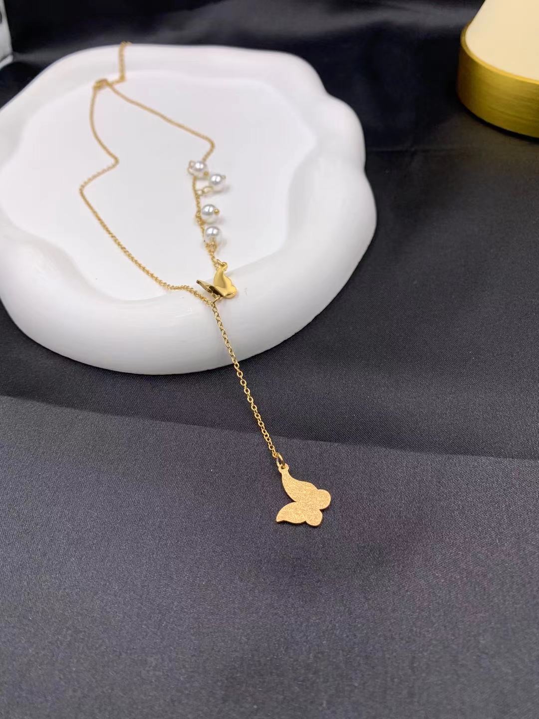 钛钢蝴蝶项链宝欧莱钢饰宝欧莱钢饰宝欧莱钢饰