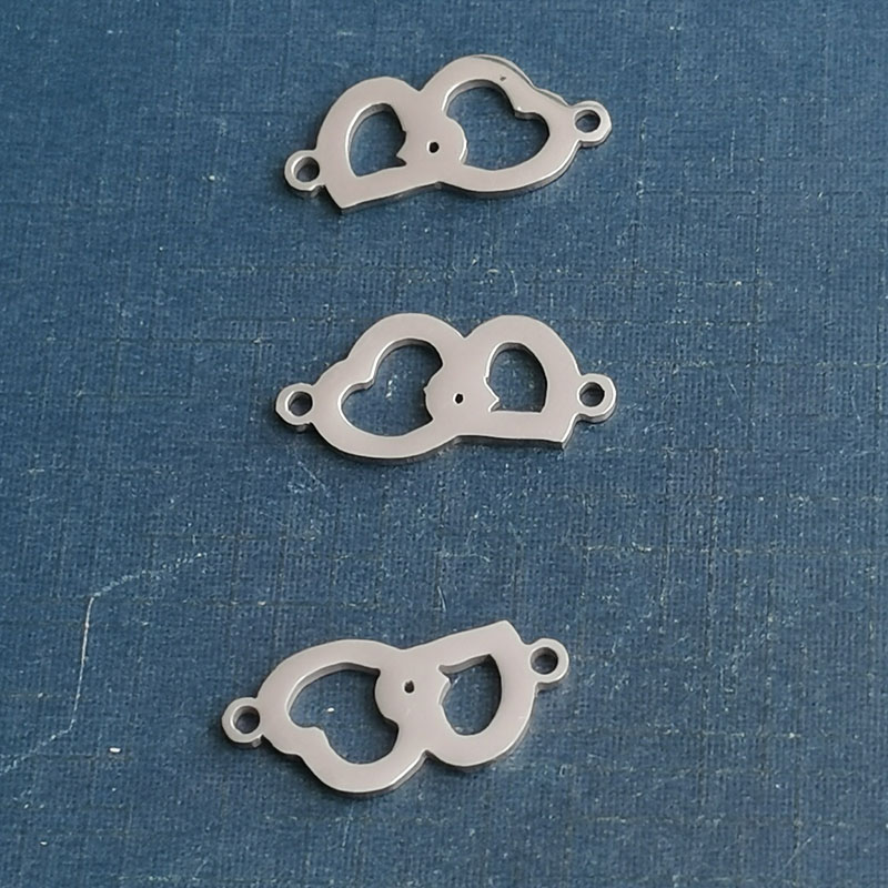 跨境热销金银双色DIY钛钢饰品配件 爱心桃心 镂空手链吊坠不锈钢