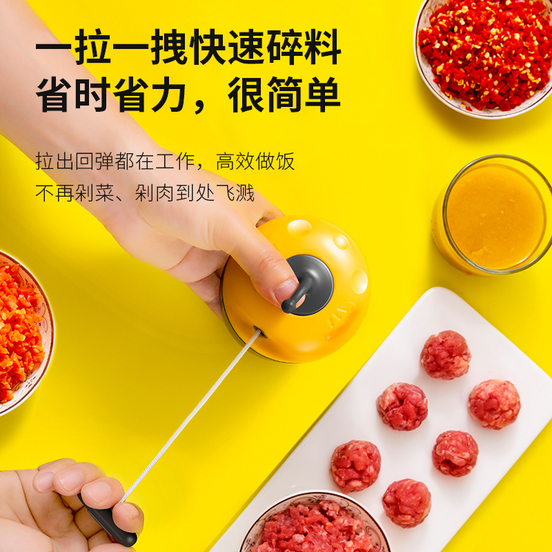 2022 Household garlic puree mashing device, hand-pulled garlic mixer, mini and small garlic mince Shredder, Manual garlic Beating device Application Scenario