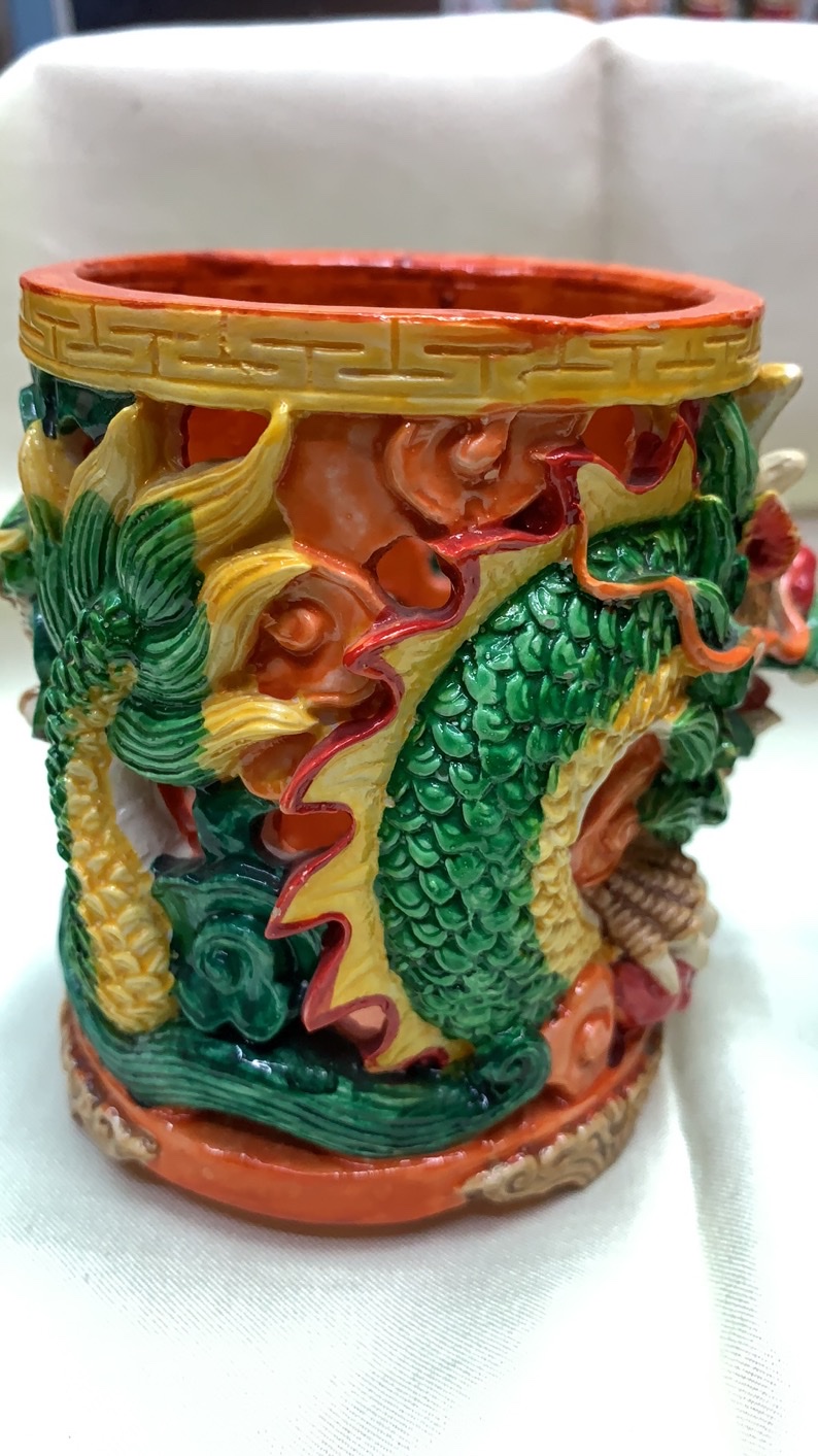 CAI's exquisite resin hand-painted art Piece 10318 Single Dragon Pen Holder Stationery Piece (Single Style) details Picture