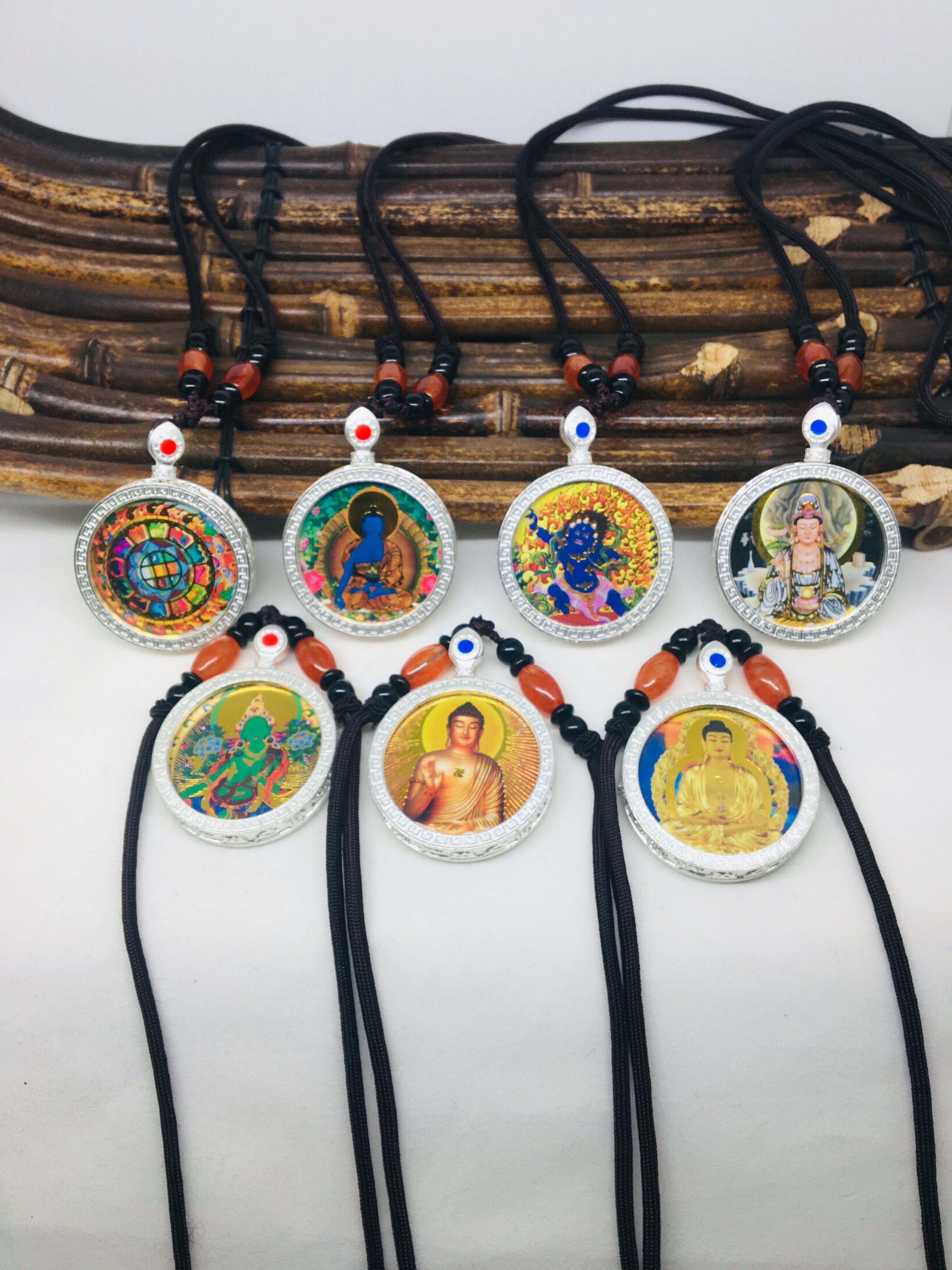 Round silver ring Thangka pendant necklace, platinum pendant necklace, Amitabha Buddha 1 pendant necklace Item Picture
