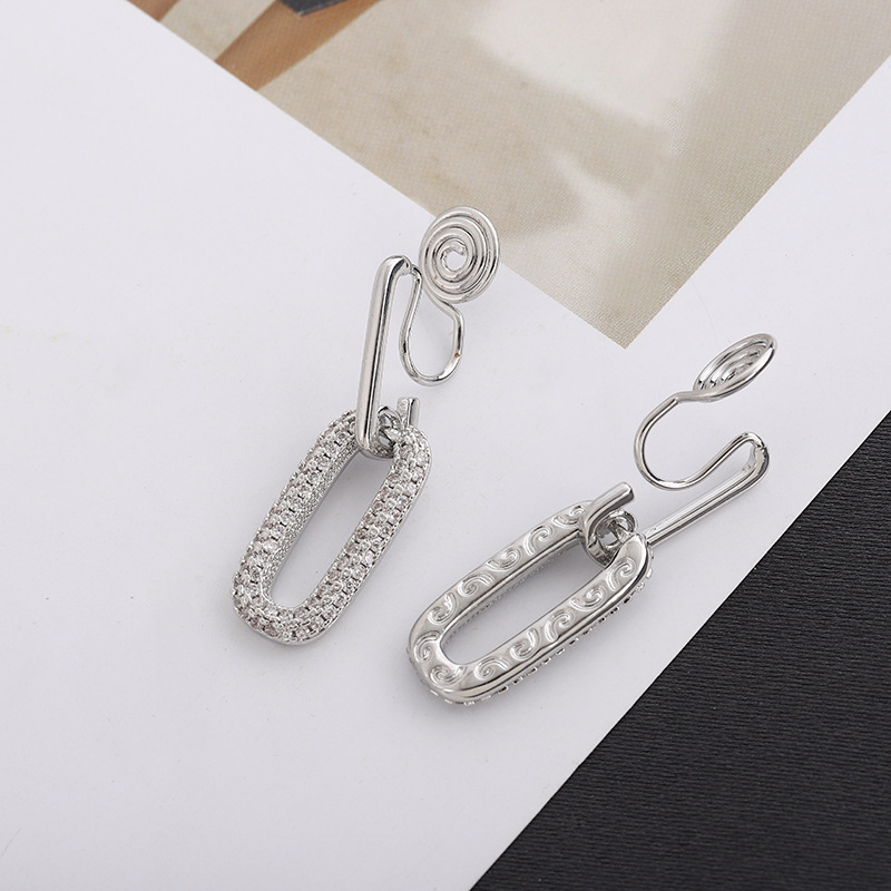 Oval-shaped mosquito-repellent incense coil ear clips for women, no ear holes, exaggerated and high-end personality, niche retro zircon earrings, metal Specification image