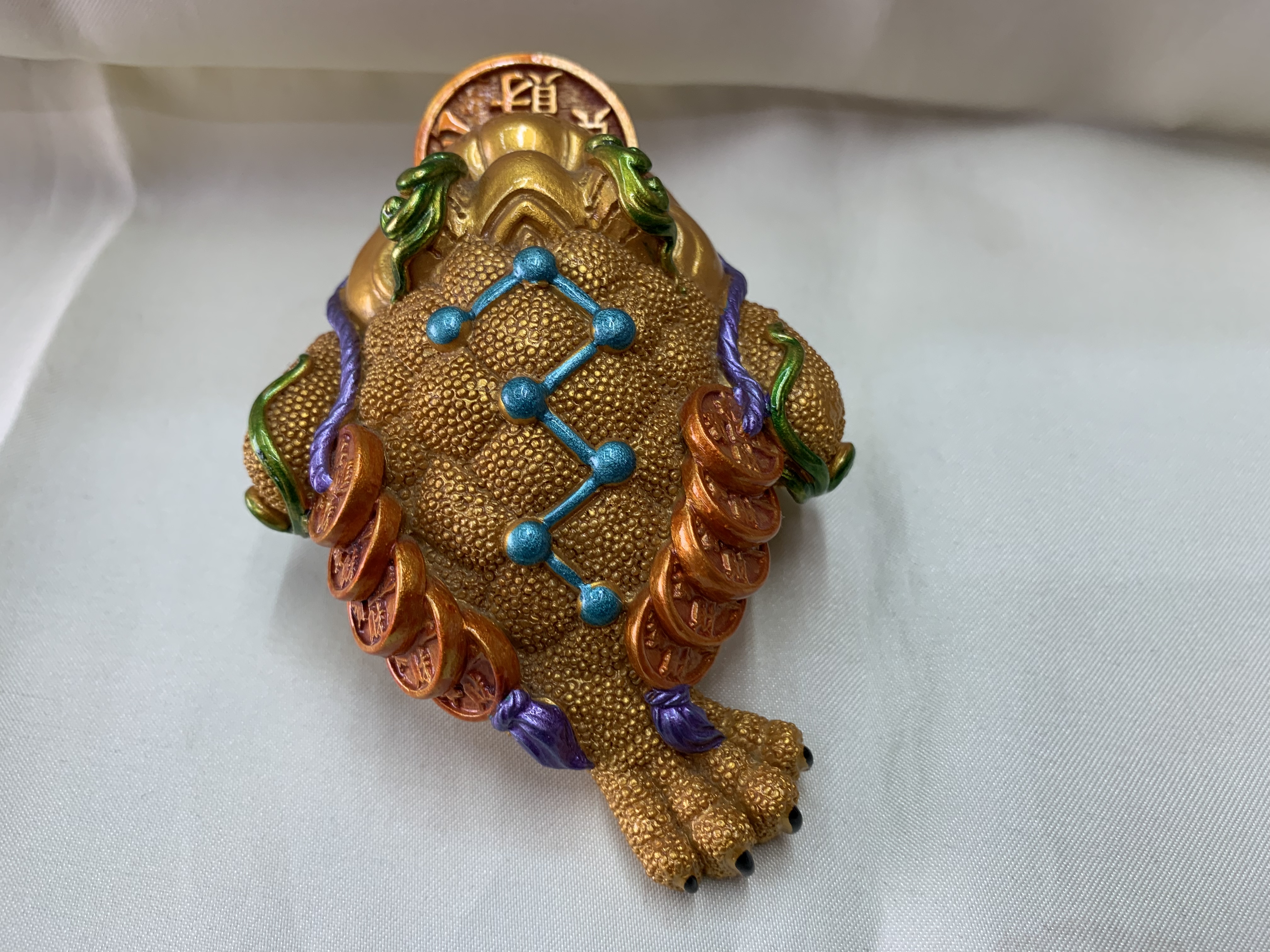 CAI's exquisite resin hand-painted small decorative item 10484-1 Golden Toad Specification image