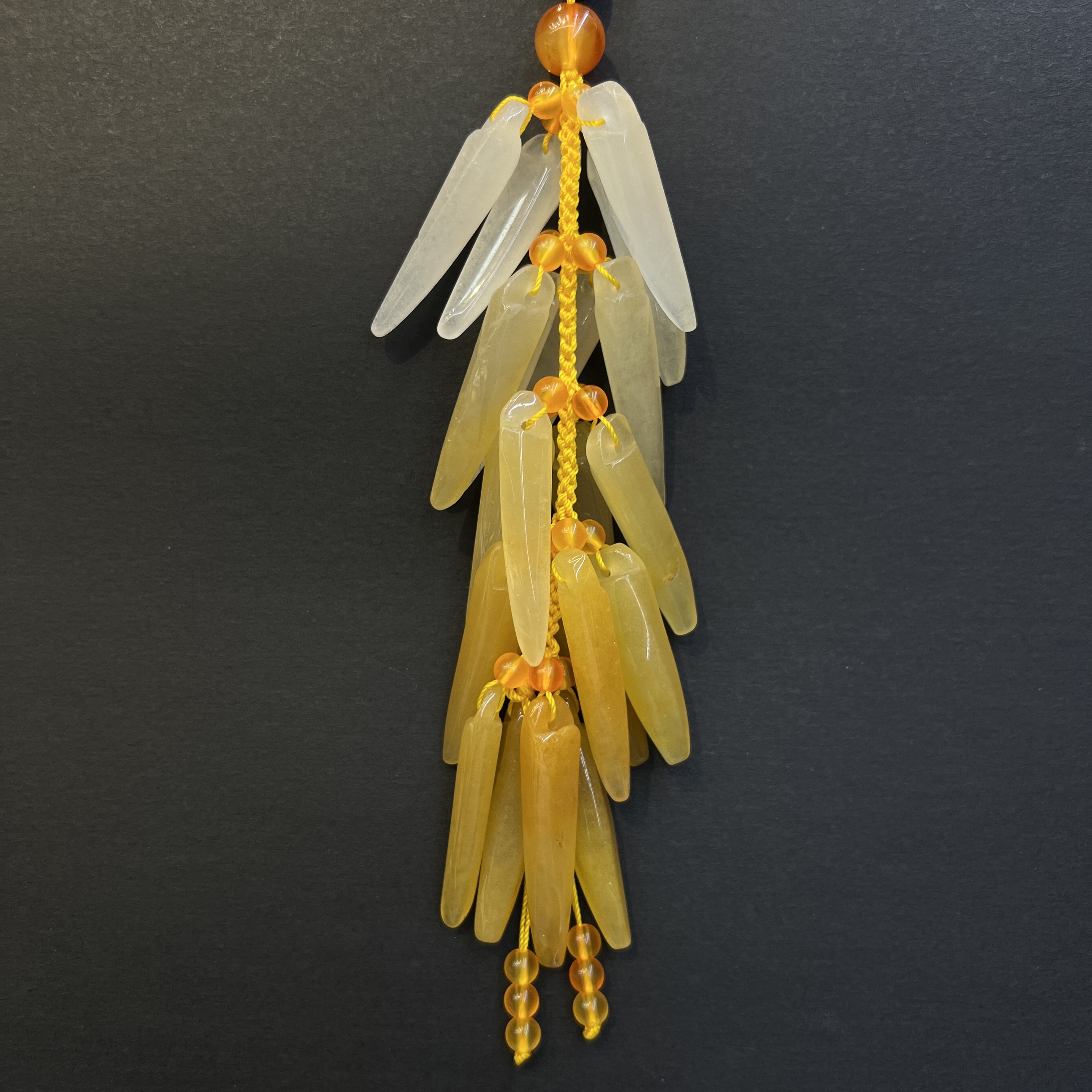 【 Oriental Jade 】 Natural Yunnan Huanglong Jade A-grade high-end car pendants, car bags, hanging decorations, internet-famous car DIY safety apple style Application Scenario
