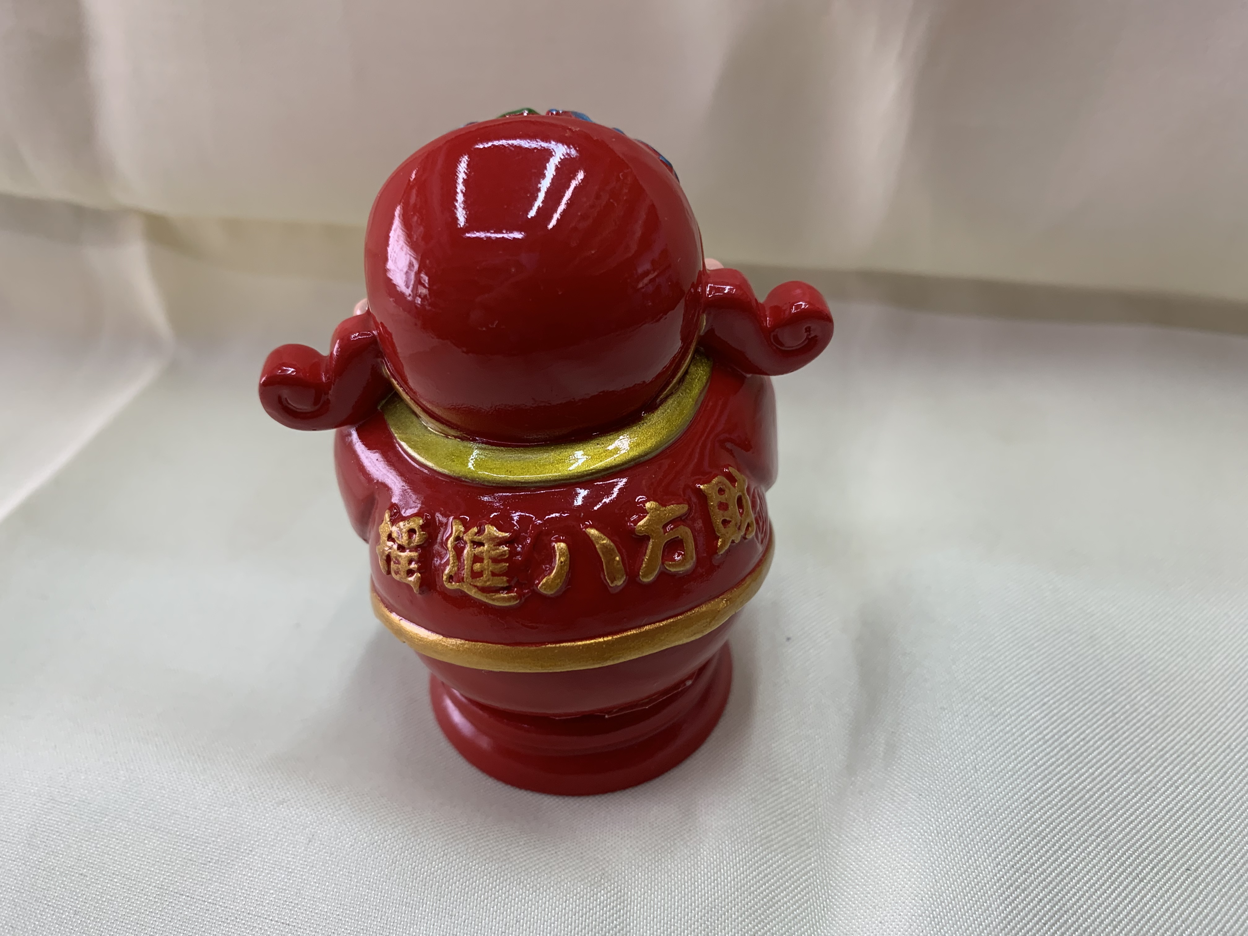 CAI's Fine Resin Craft Hand-Painted 10574-2 "Wealth from All Directions" decorative item Specification image
