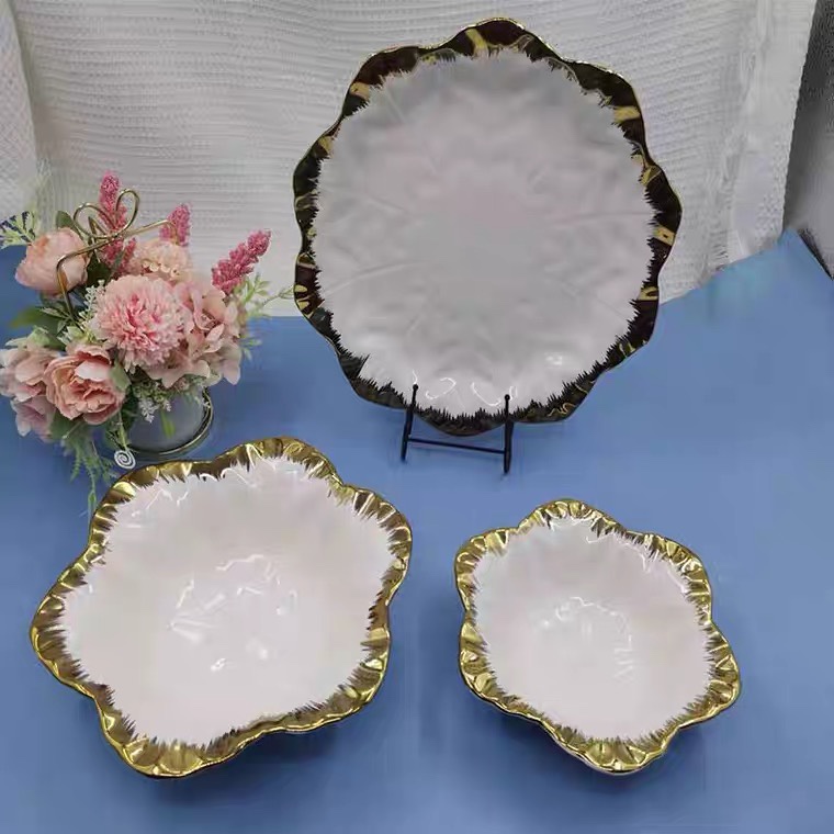 Yongsheng Ceramics' new electroplated three-dimensional leaf bowl is a household ceramic soup bowl for Chinese and Western food fruit salad