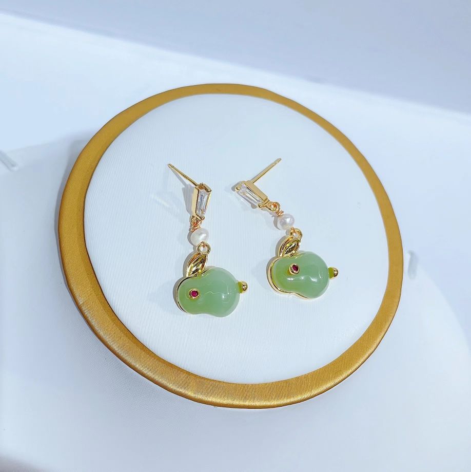 Original design natural pearl jade Rabbit Year Zodiac Year necklace set detail image 4