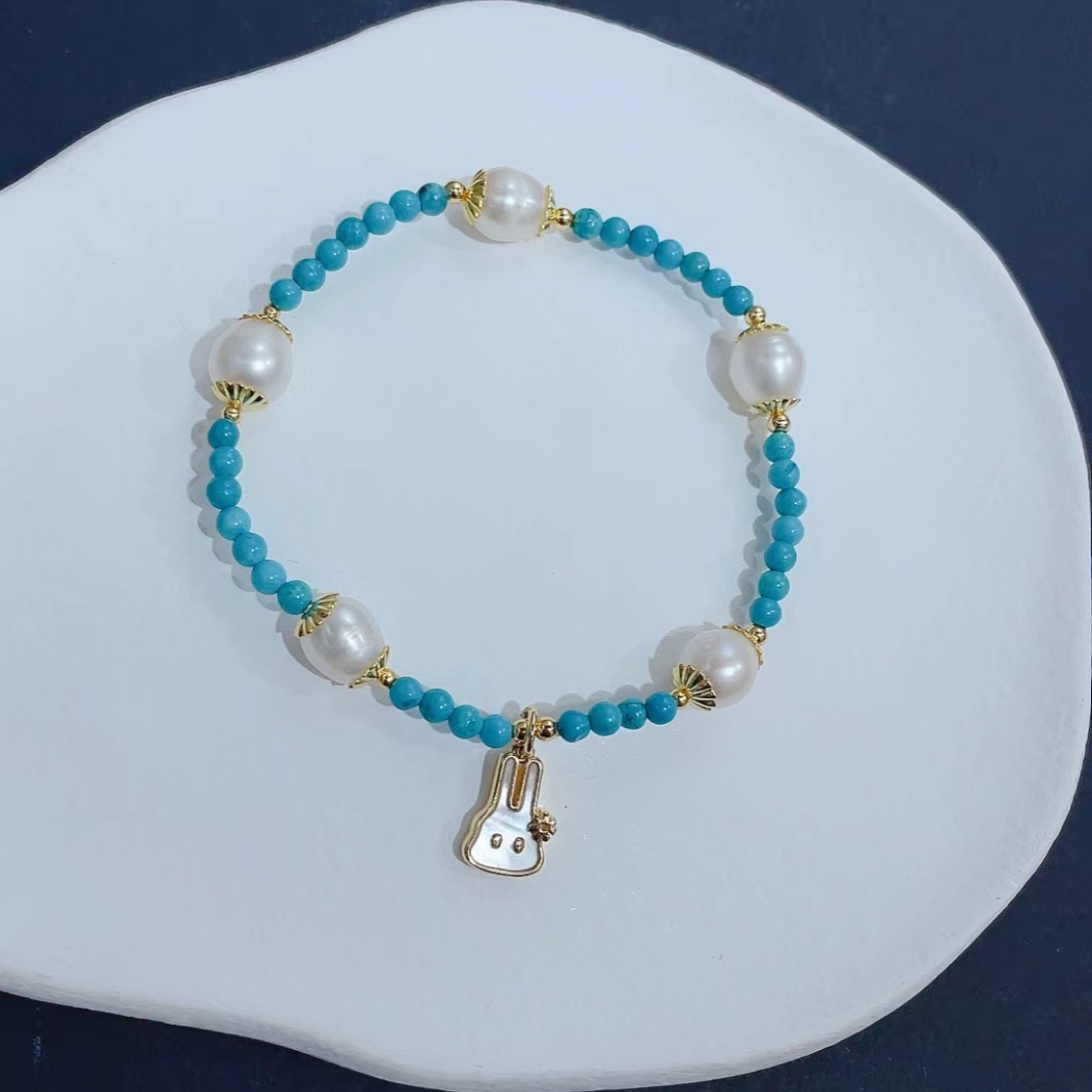 A new bracelet designed with original turquoise and natural pearls for the Year of the Rabbit, the zodiac year Application Scenario