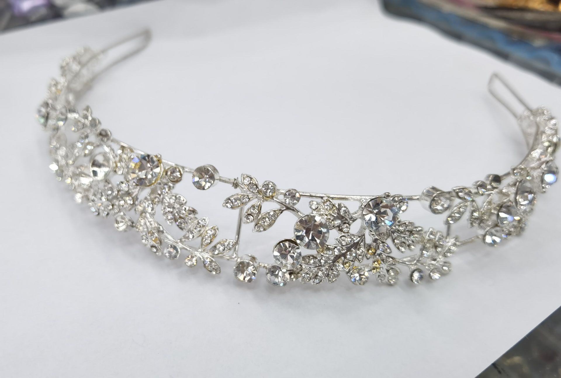 Heavy Industry brand high-end style headwear is selling well. Pure handcrafted metal flower sparkling diamond crystal headband headwear, Chao Xia 18 Specification image