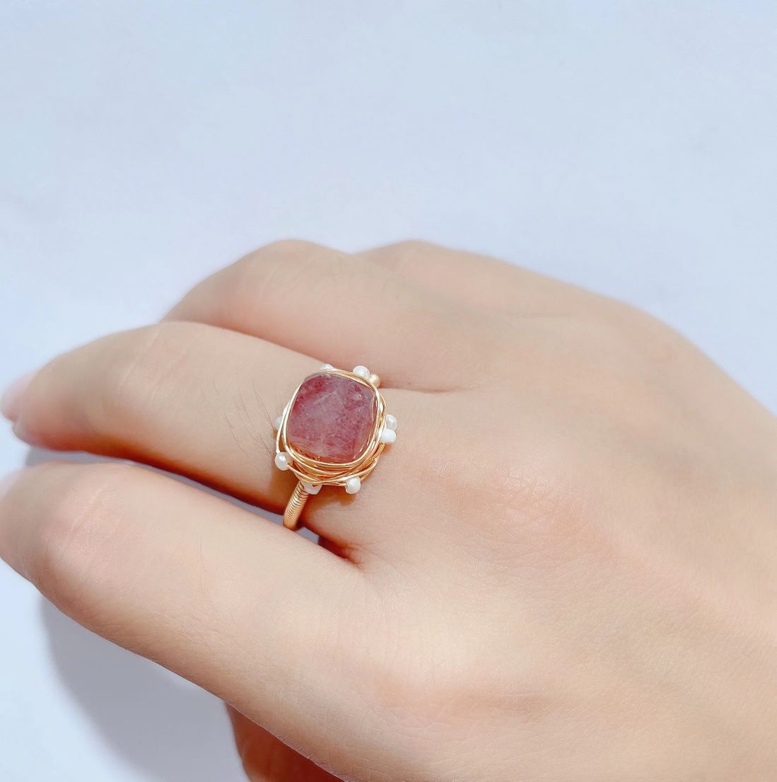 Original designer's natural pearl and natural stone fresh set detail image 5