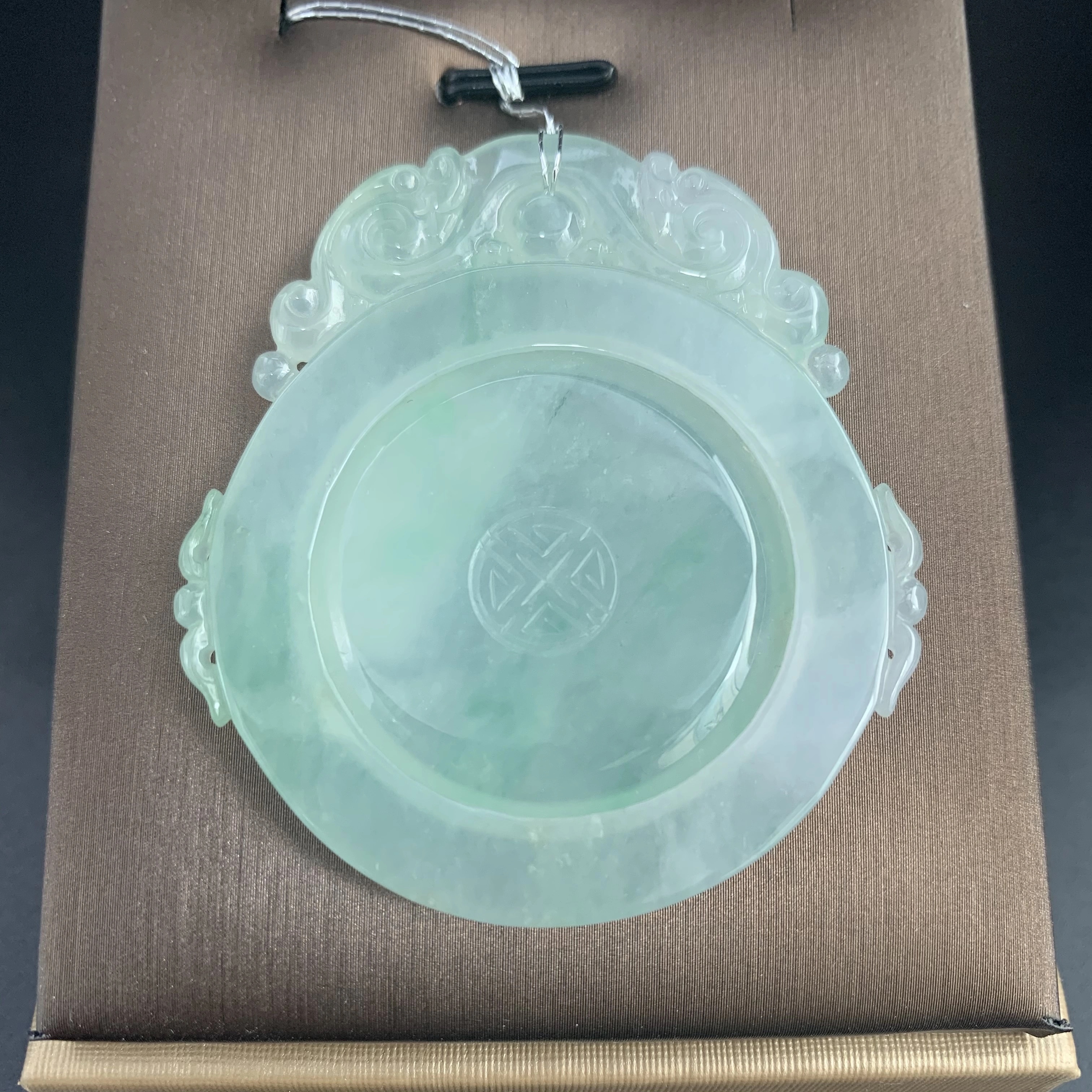 【 Oriental Jade 】 Natural Burmese jadeite and jade A-grade fine and glutinous type mother-child pendant for good fortune and good luck Specification image