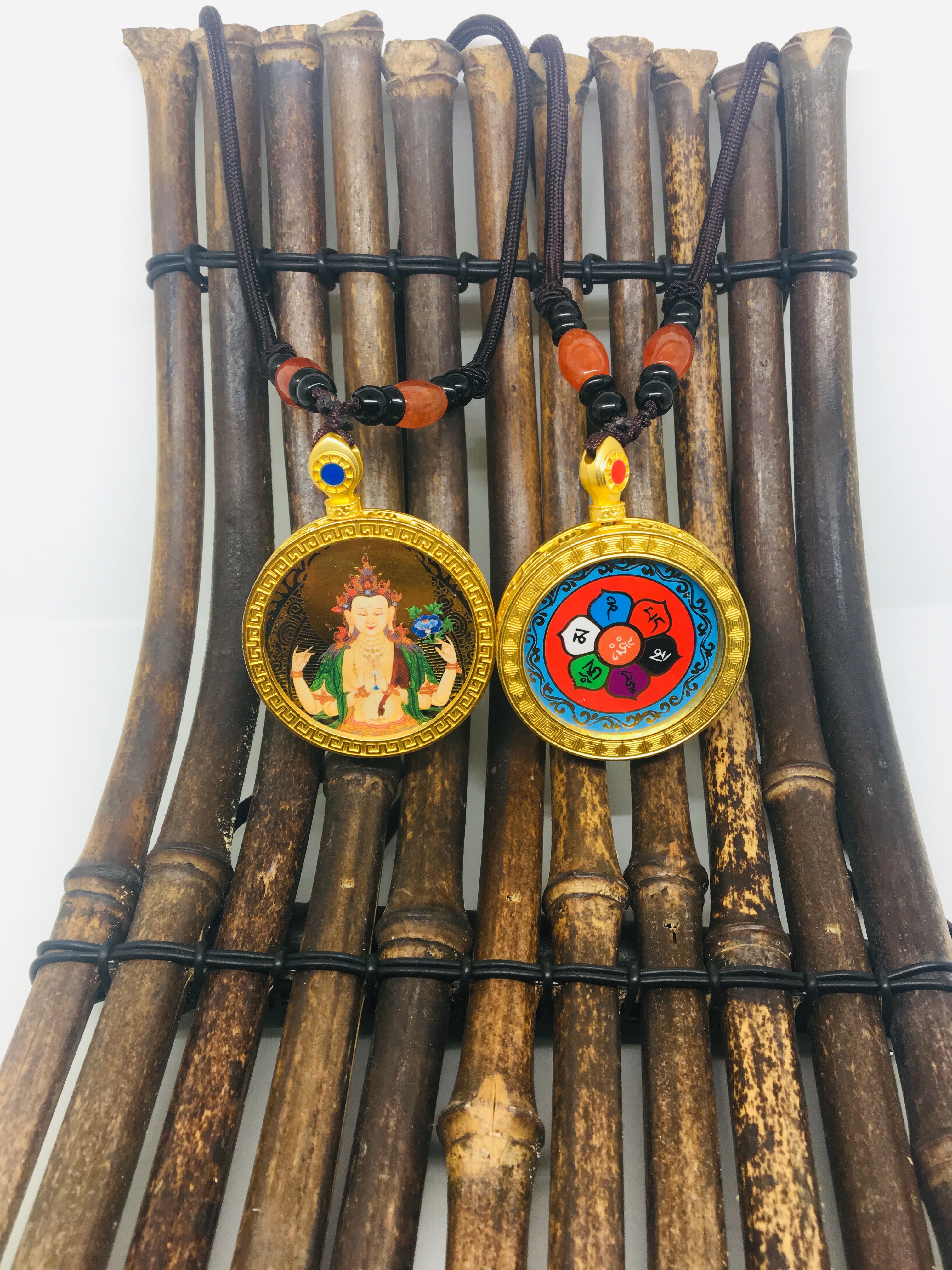 唐卡/合金/吊坠白底实物图