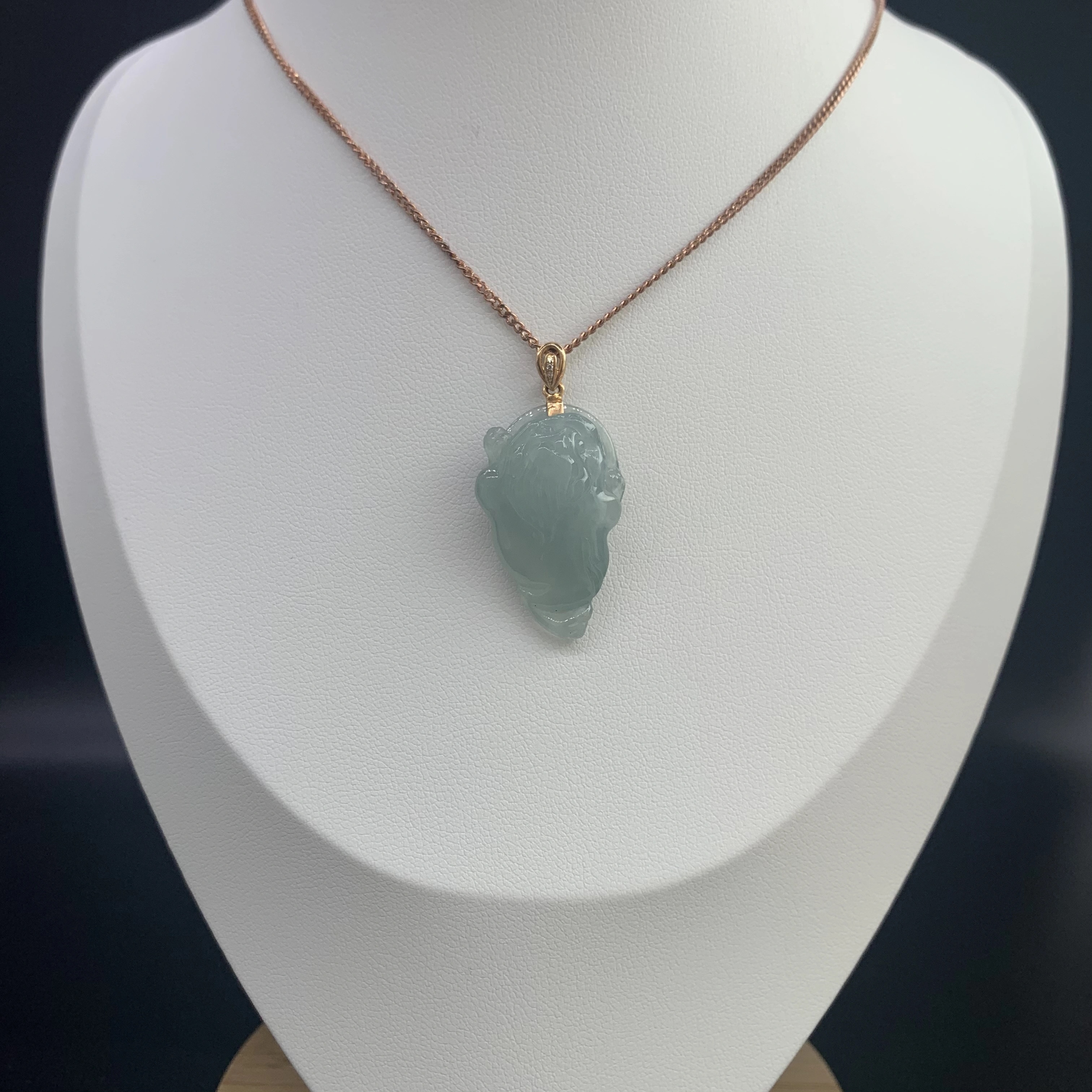 【 Oriental Jade 】 Natural Burmese jadeite and jade A-grade fine glutinous variety Golden Toad Wealth Guardian small pendant jadeite necklace Specification image