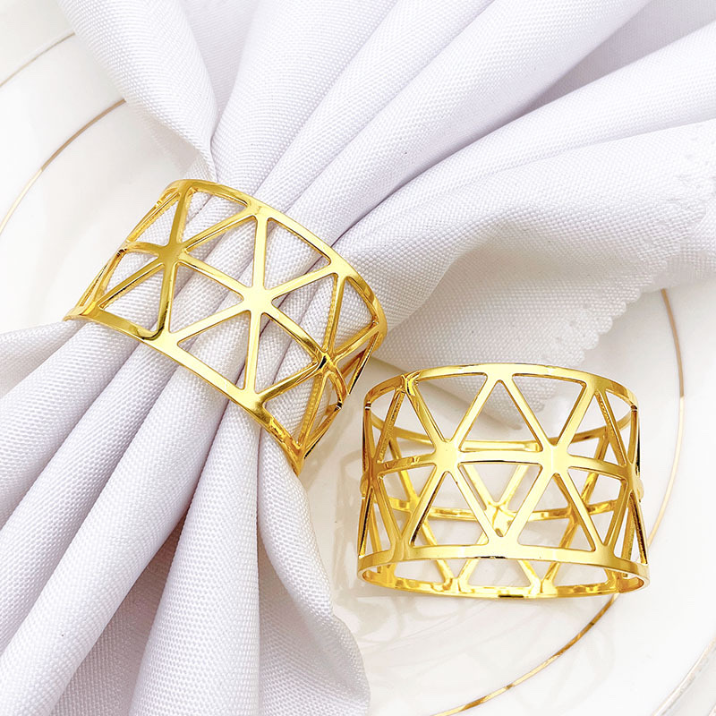 Double-row triangular napkin ring