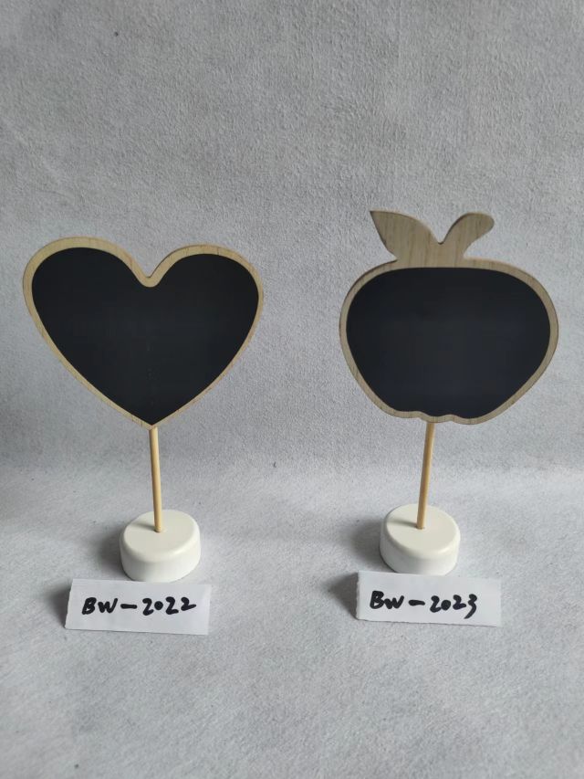 小黑板爱心苹果形状，摆件，木制黑板详情图1