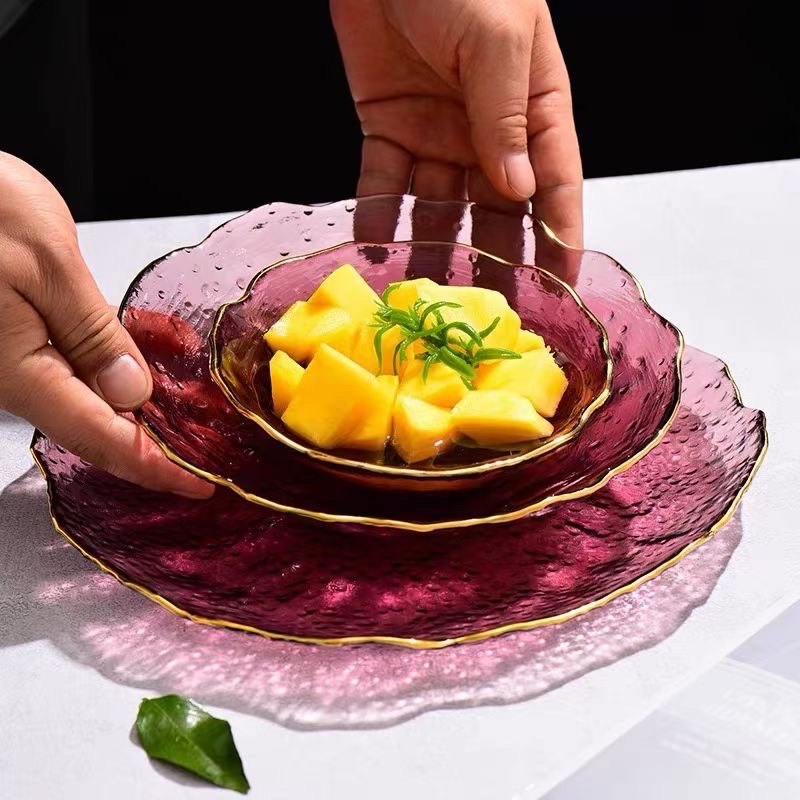 Glass plates, glass bowls, creative home daily necessities and decorative items, high-end decoration details Picture