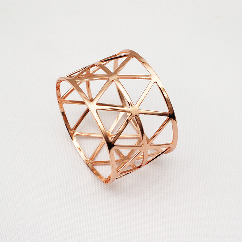 Double-row triangular napkin ring Specification image