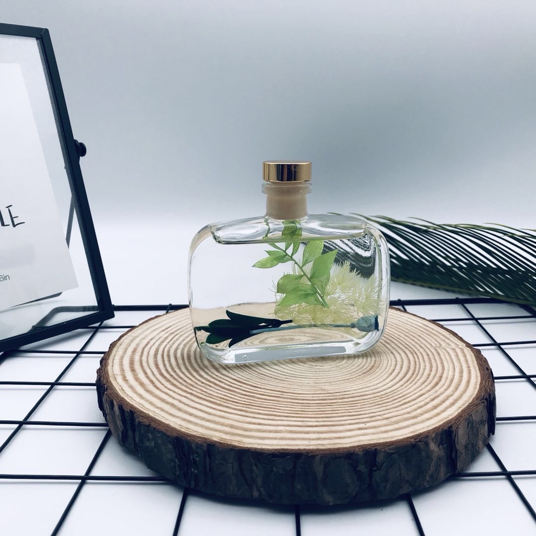 香薰精油/车载香薰/栀子花香薰白底实物图