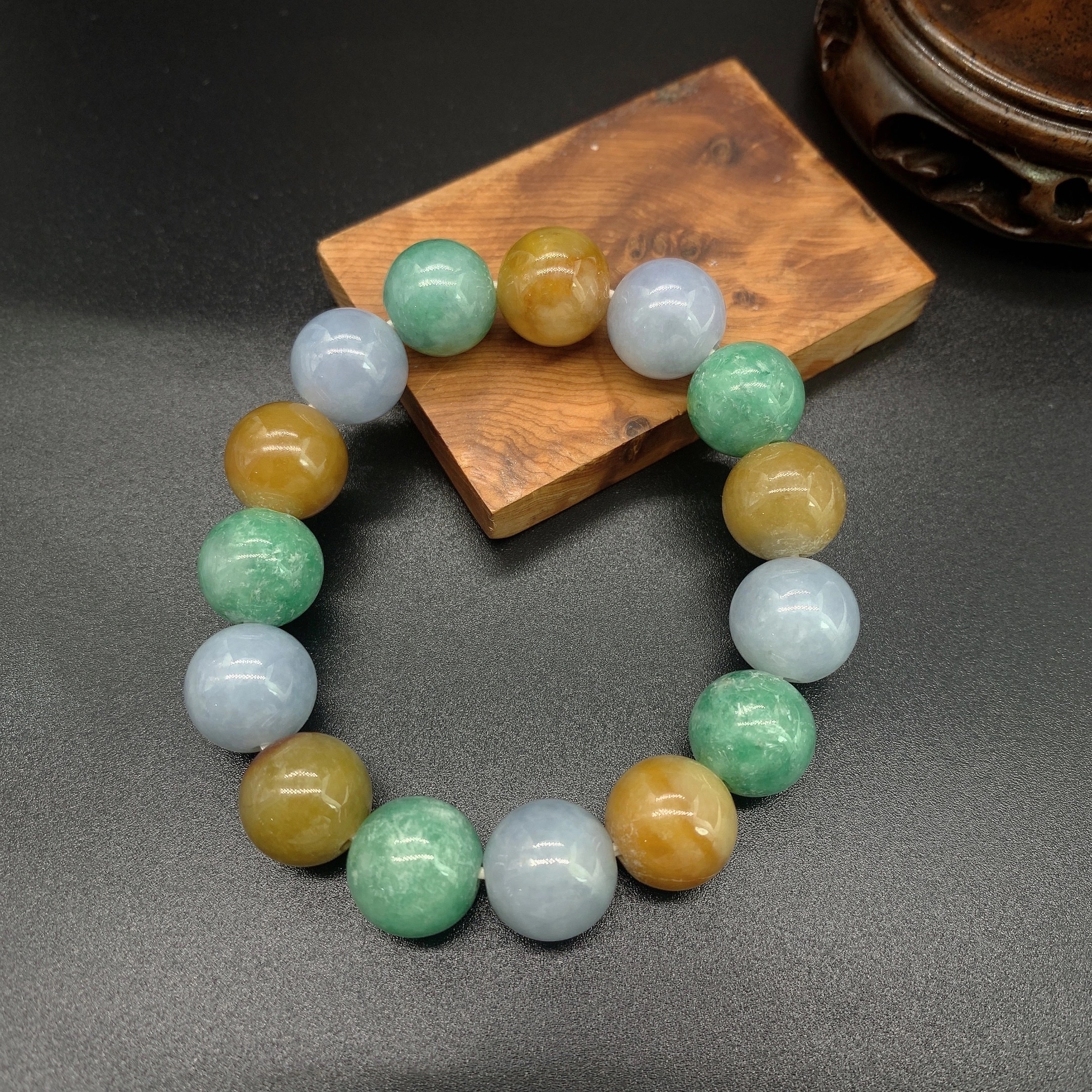 【 Oriental Jade 】 Natural Burmese jadeite and jade A-grade tricolor glutinous variety bracelet Specification image