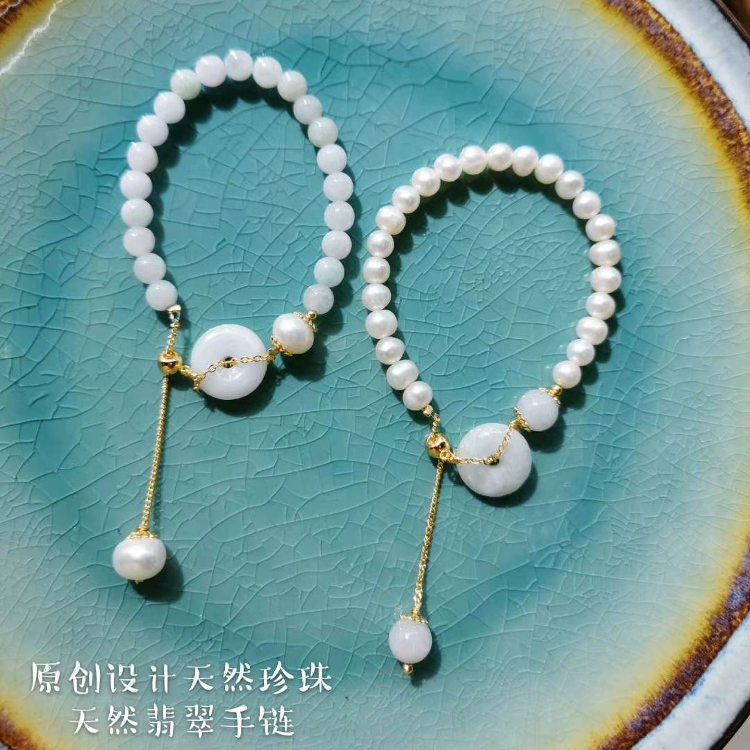 Live-streaming bestseller: New Korean-style natural pearl bracelet, versatile women's handcrafted jade peace pendant, freshwater pearl bracelet