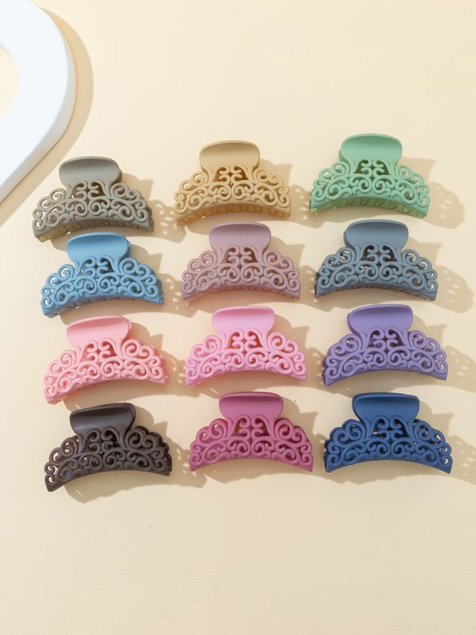 Haishen Accessories, a popular and trendy bestseller, is a classic and fashionable hair clip for women. It comes in a Korean version with a hook flower color Application Scenario