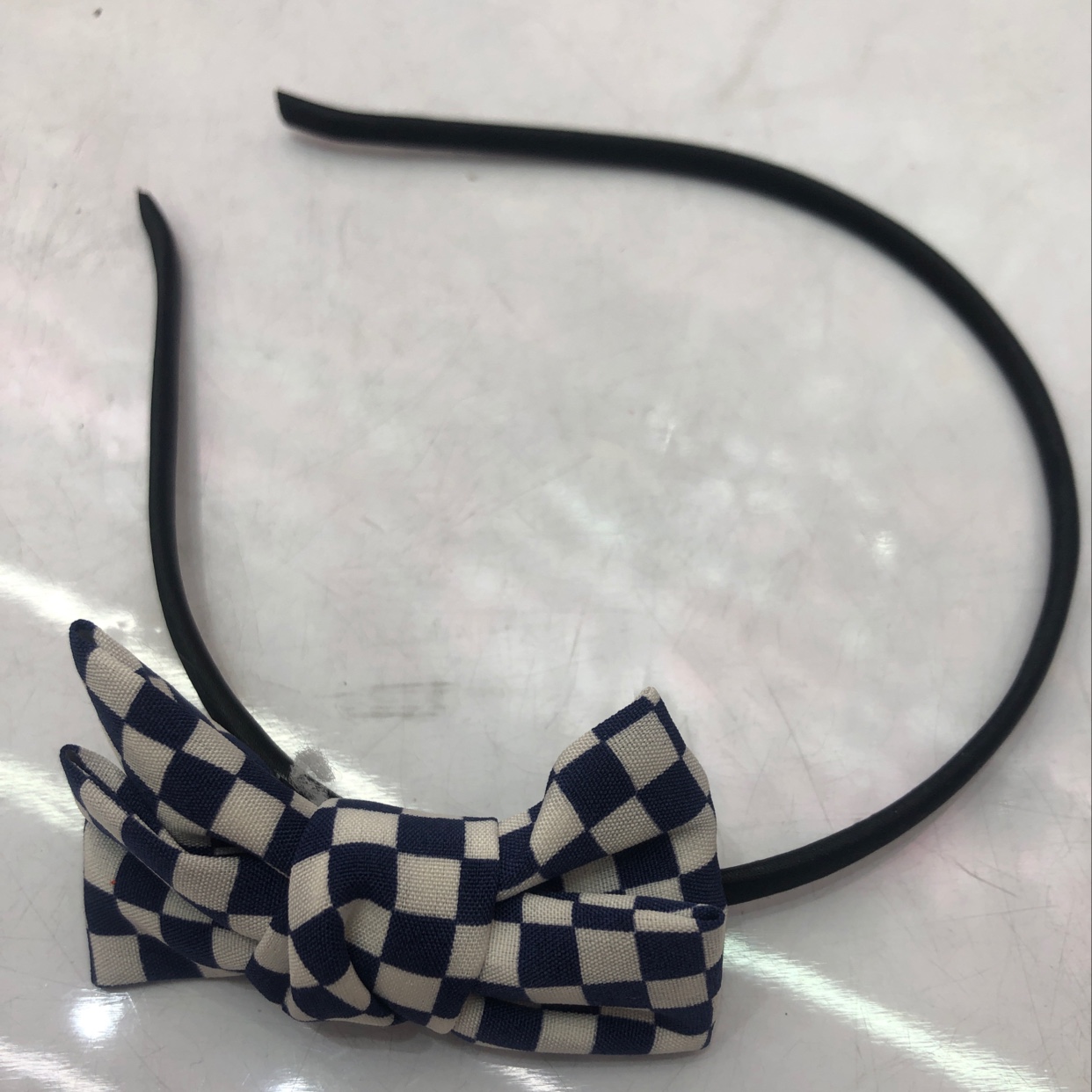 十二个装，小格子双结头扣，六种颜色各二个一包菲嫦35