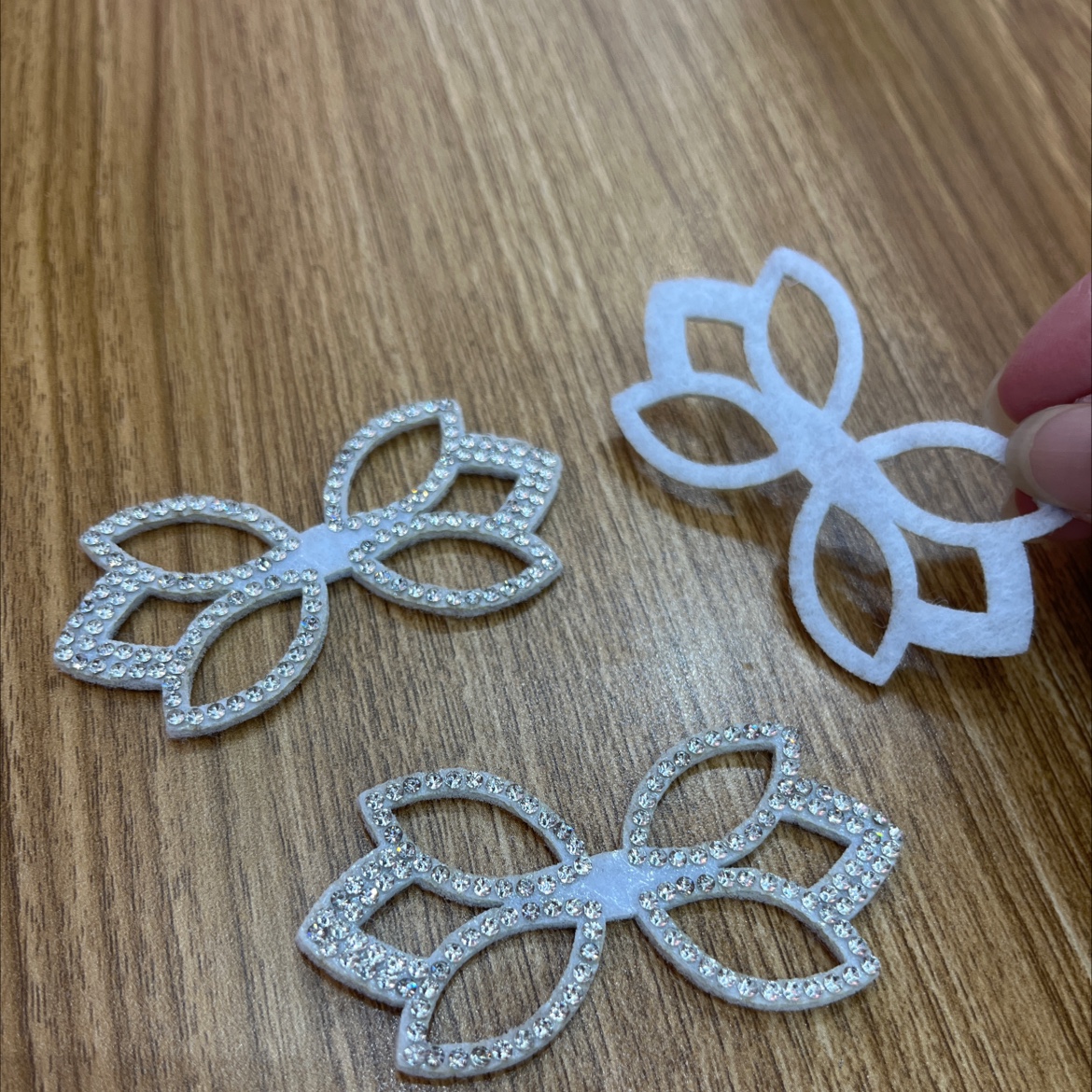 Semi-finished diy hair accessories with large bow tie shoes, flower diamond decorations, ultrasonic embossed patches details Picture