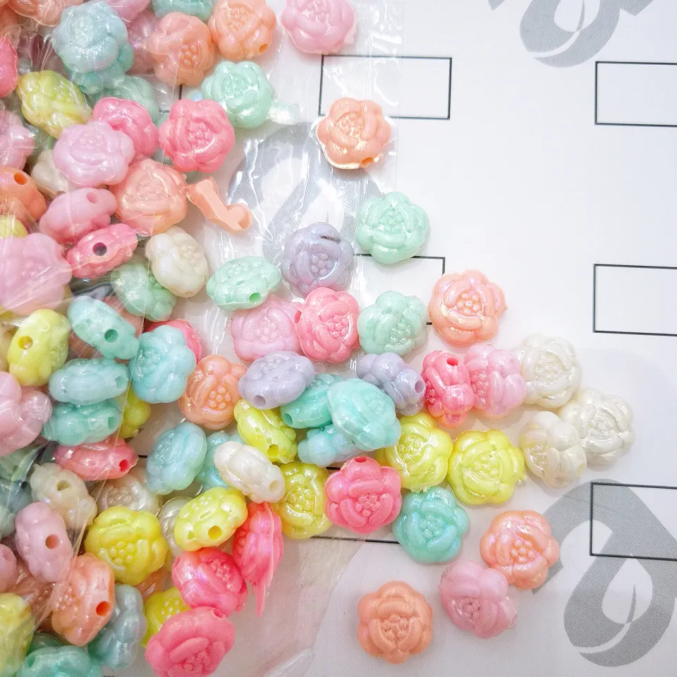 81-head hair strings, hair bands, DIY handcrafted beads, children's necklaces, educational beads, acrylic accessories, premium headwear accessories, fashion trends, popular online celebrity accessories, and various effect beads Item Picture