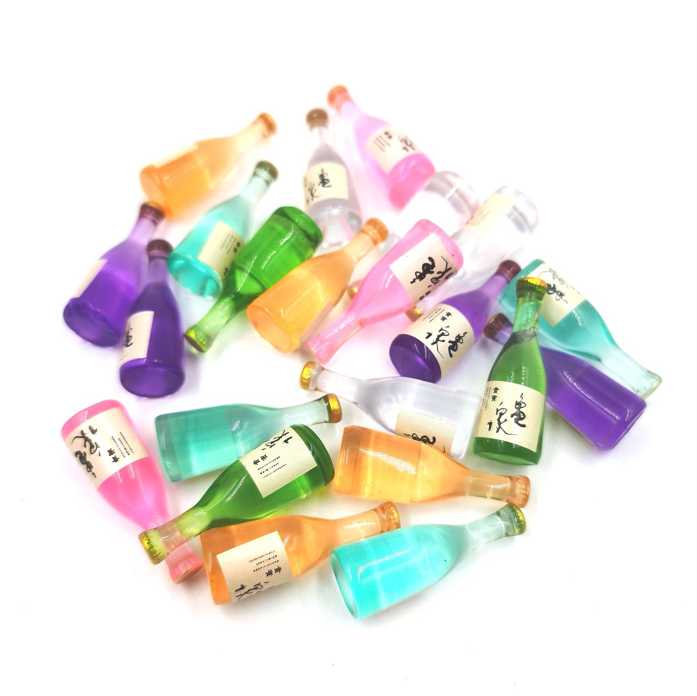 Resin accessories, mobile phone cases, refrigerator patch materials, DIY handmade small bottles, wine bottles, simulation toys, jewelry accessories, beverage bottles, food and play ornaments, mixed bottles, wholesale Japanese sake, Kamezumi sake, one pack of 500 pieces detail image 3
