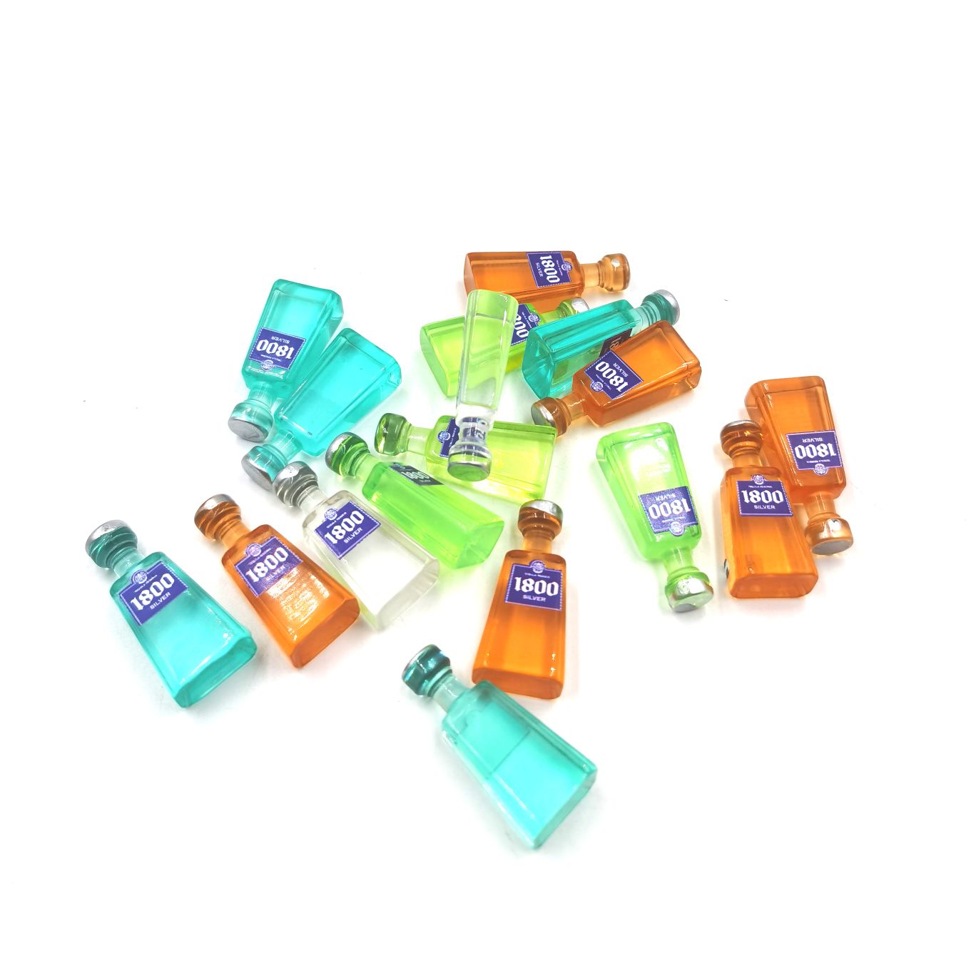Resin accessories, phone cases, refrigerator patch materials, DIY handcrafted small bottles, wine bottles, simulation toys, jewelry accessories, beverage bottles, food and play ornaments, mixed bottles, wholesale of 500 pieces per pack, 1800, foreign wine, Mexico detail image 3