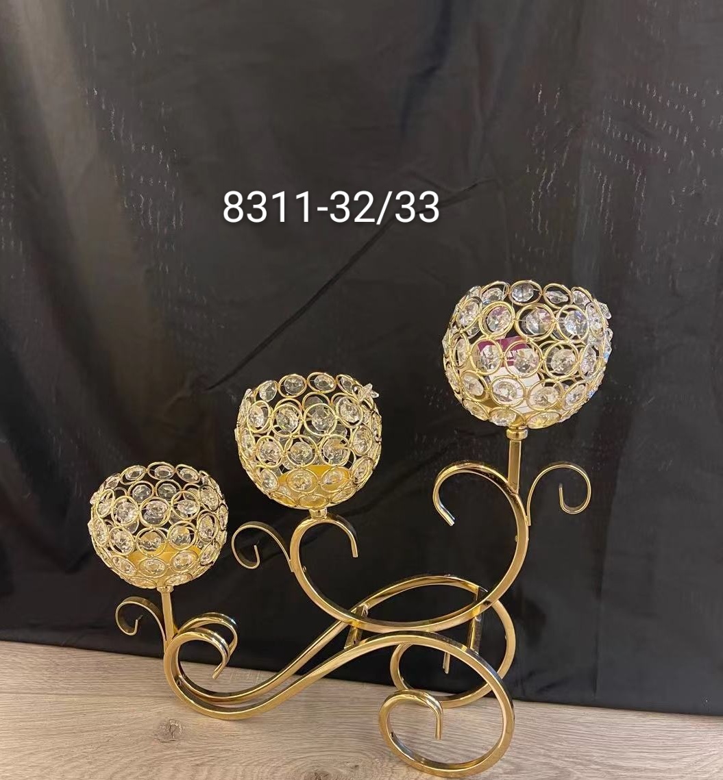 国际商贸城一期三楼三街7906店面，水晶铁艺烛台果盘，蛋糕盘，可以按照客户要求定制产品。欣隆29