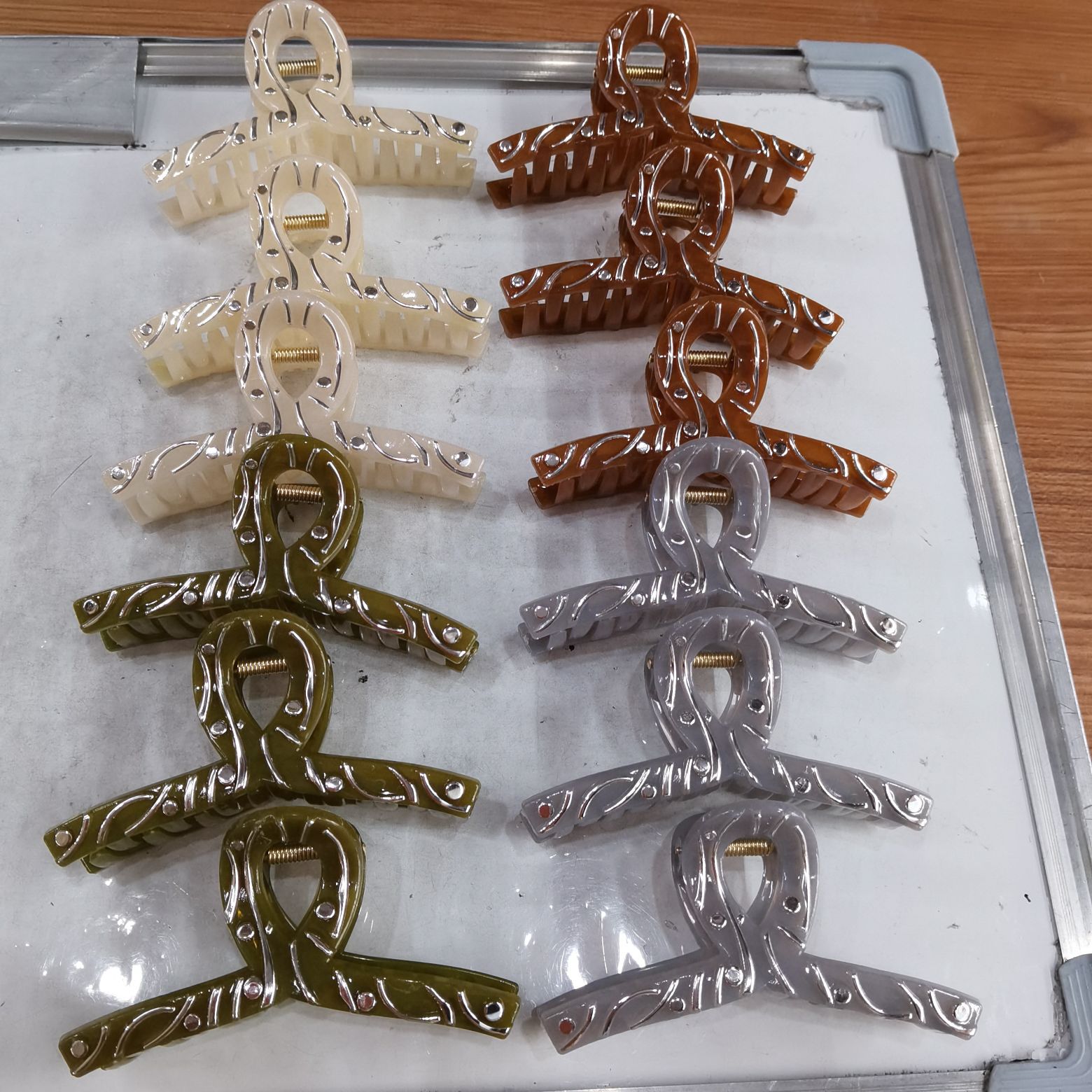 Hai Shen Accessories' new colorful coffee color, black base, white base, gold and silver, trendy Korean-style hair clips, bath clips and shower clips details Picture