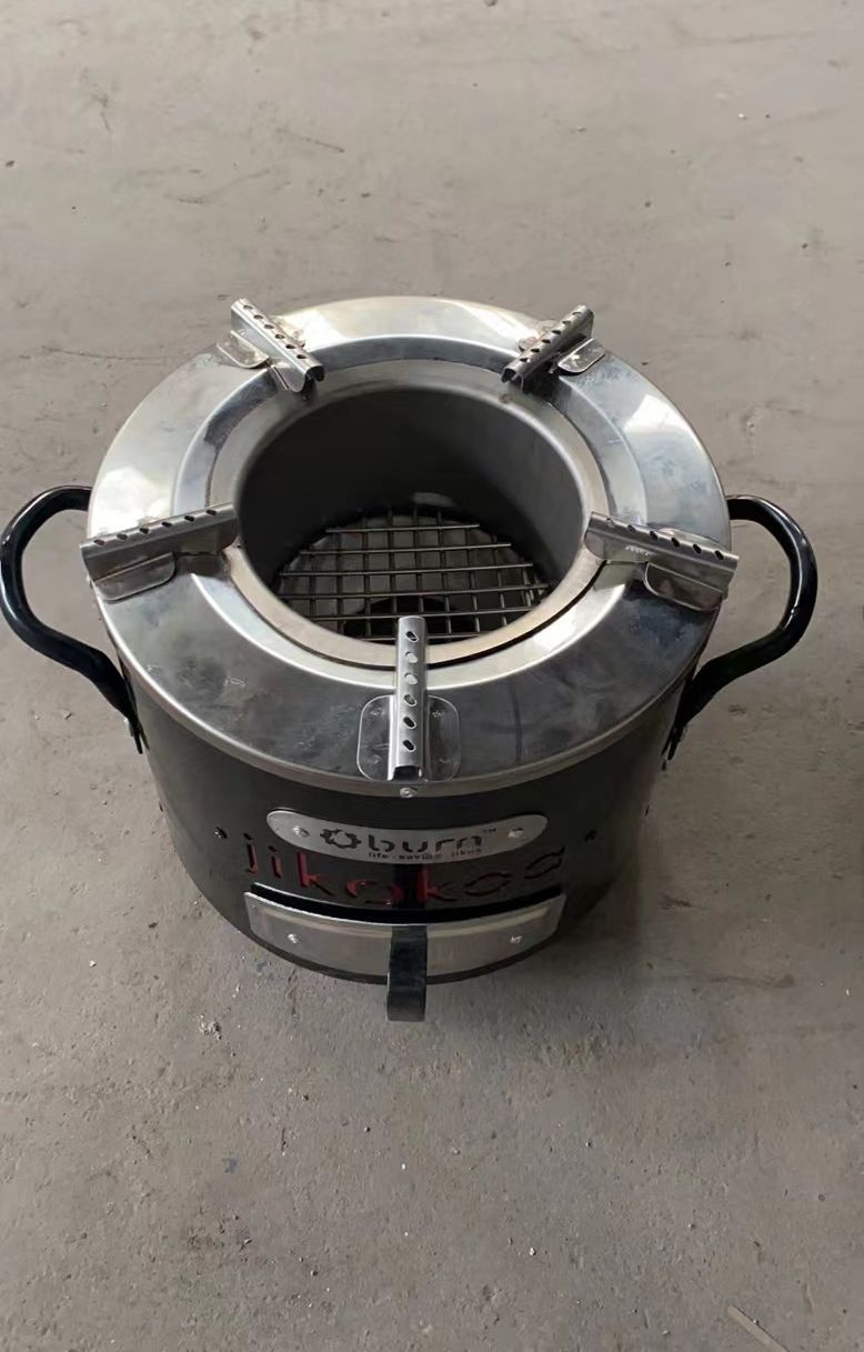 Small Energy-Saving Furnace, Can Burn Coal, Boil Water Cooking full figure