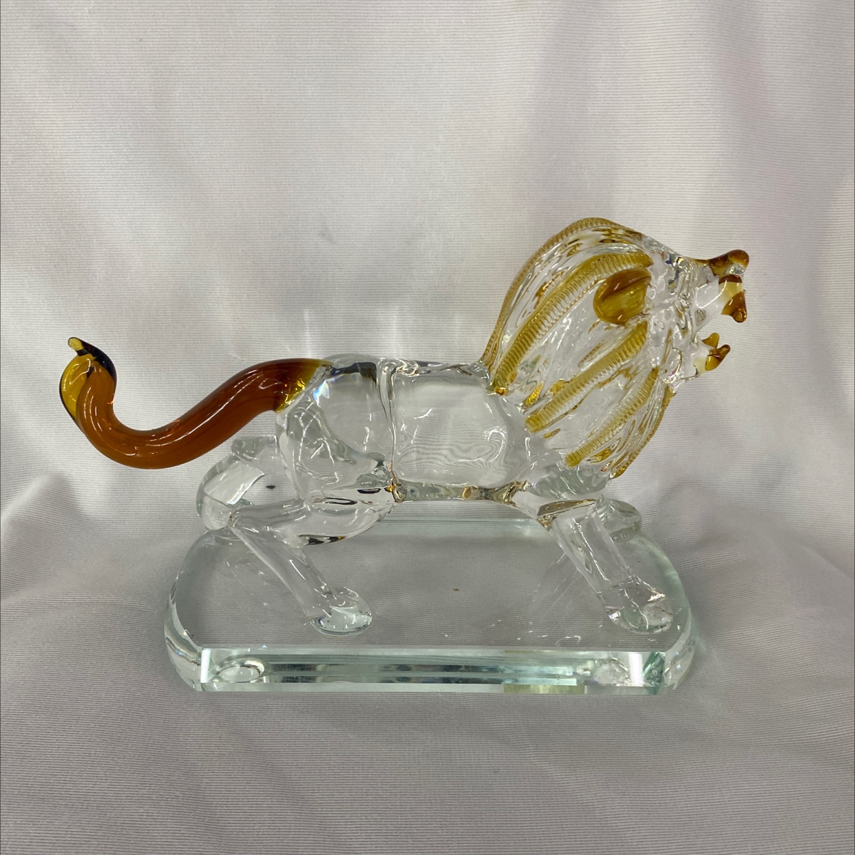 One set of Bixing crystal base lion Jg7619 crystal ornament